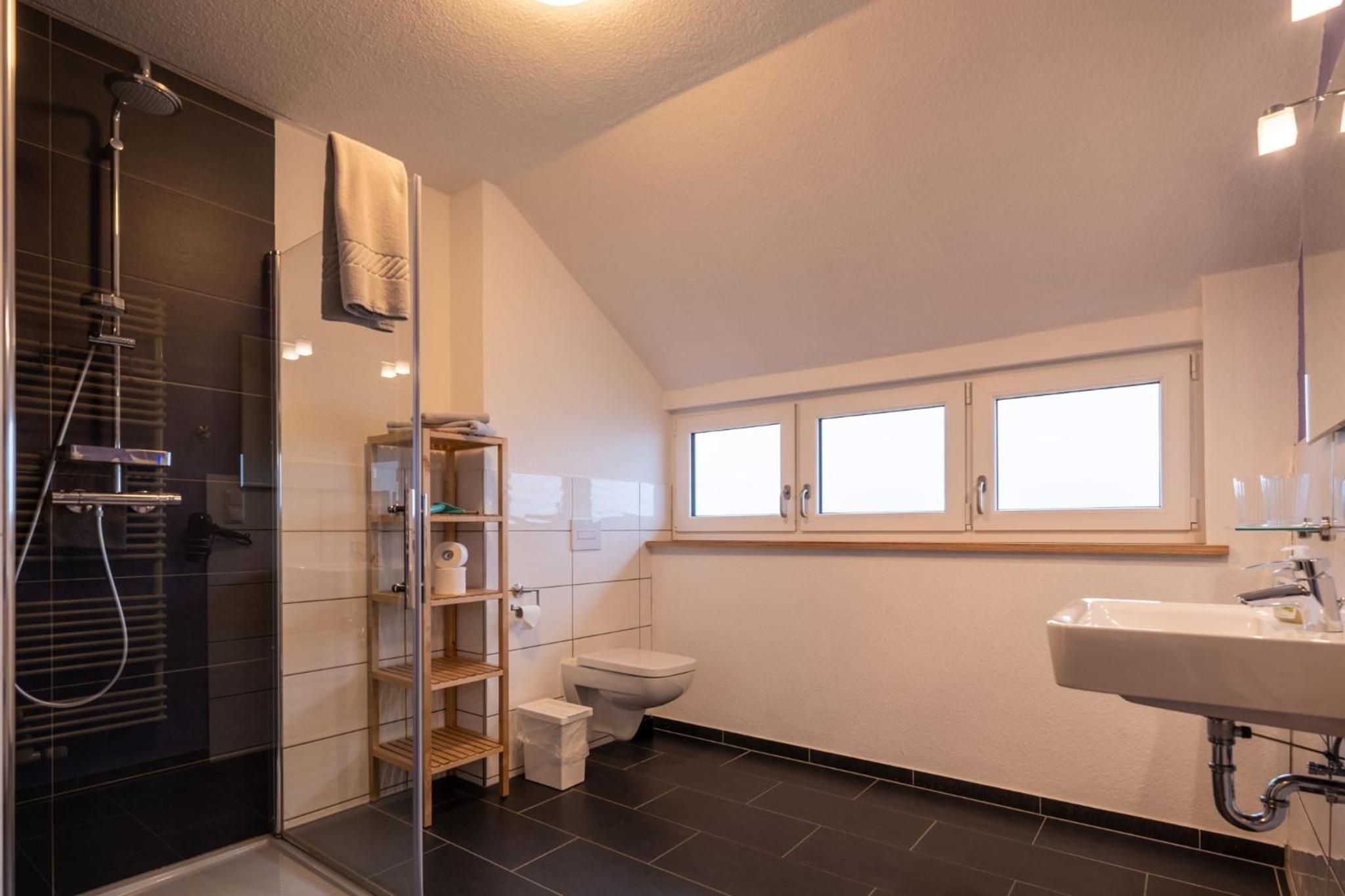 Three-Bedroom Apartment with Balcony photo 3
