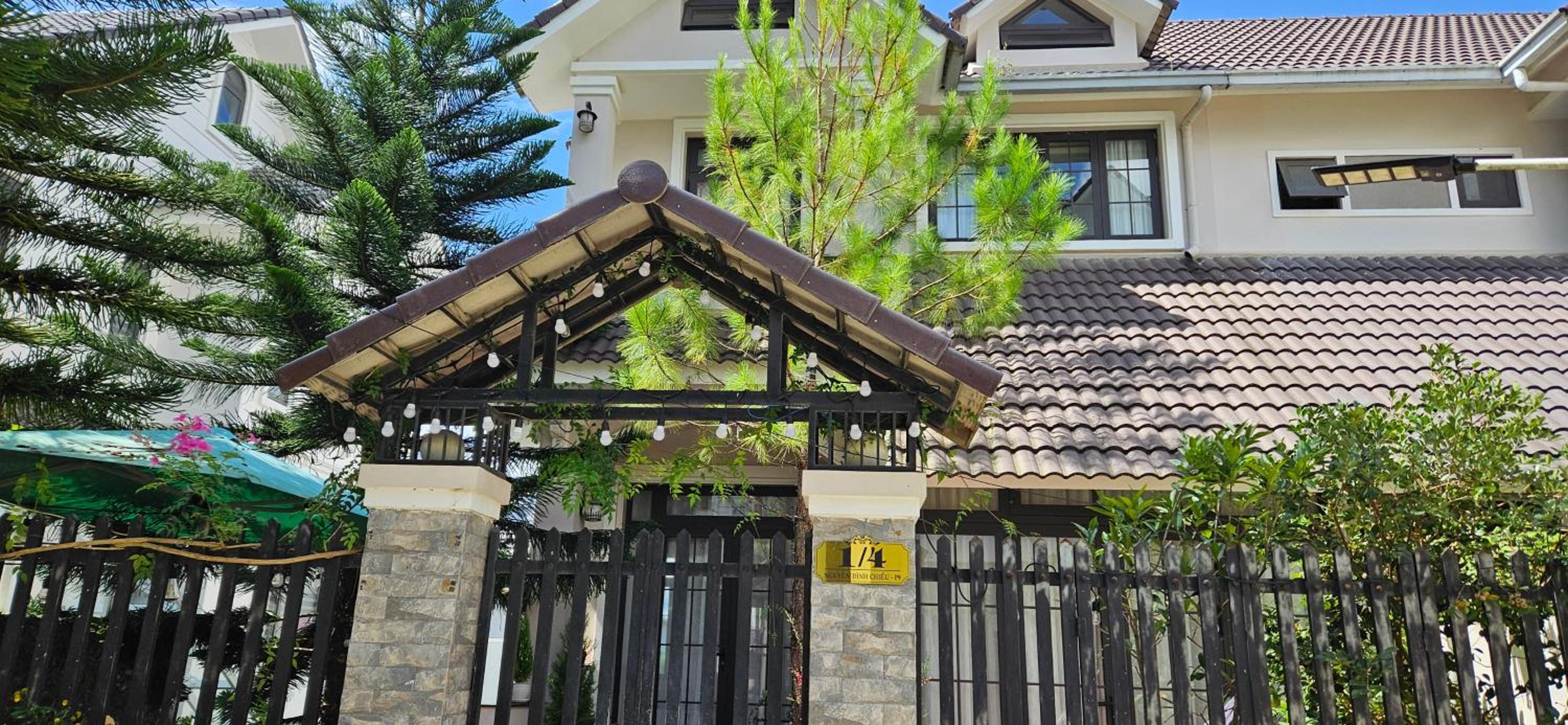 Villa photo 1