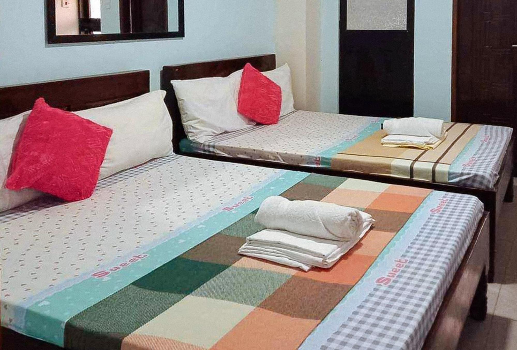 Twin Room - Photo 2