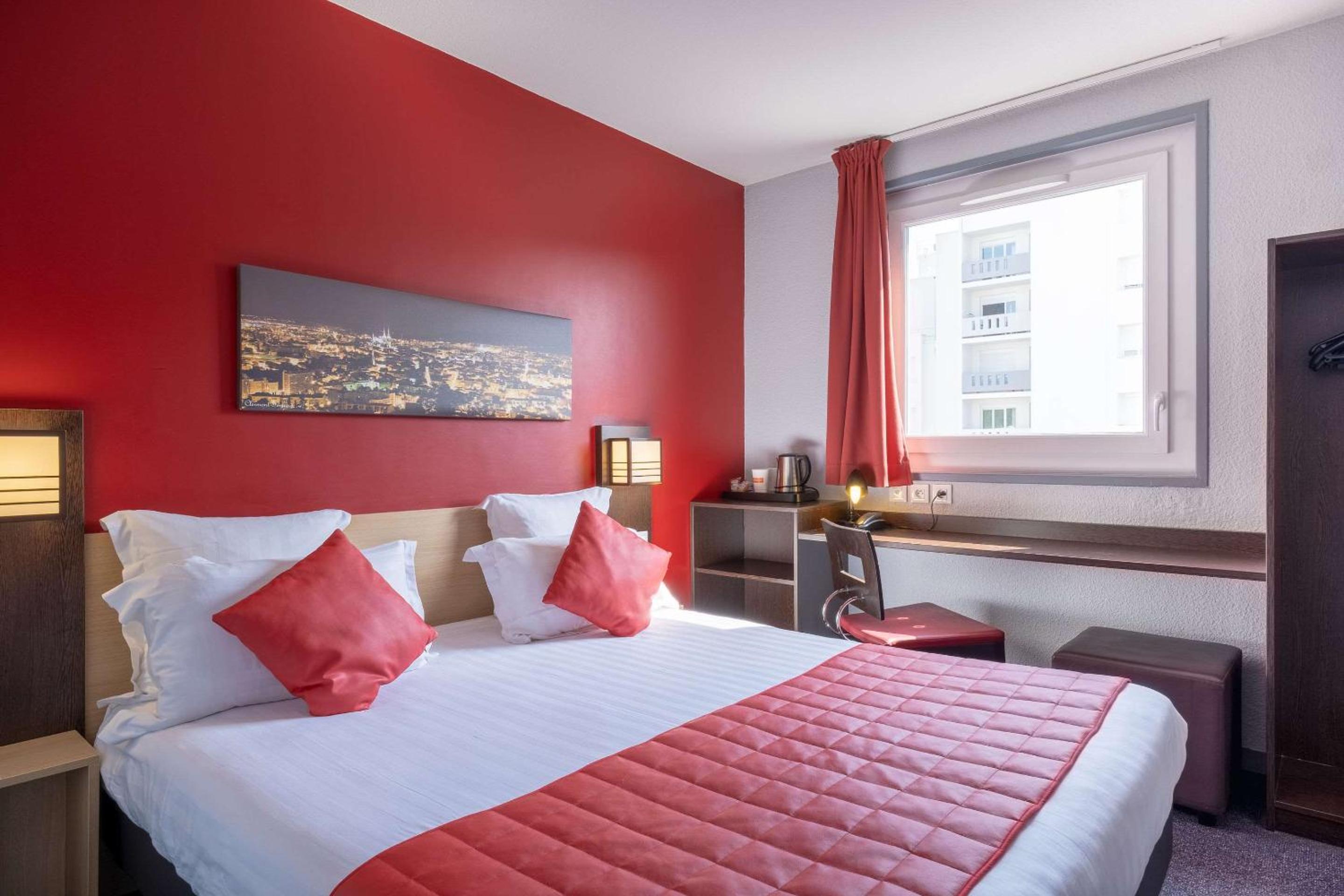 Standard Double Room - Photo 1