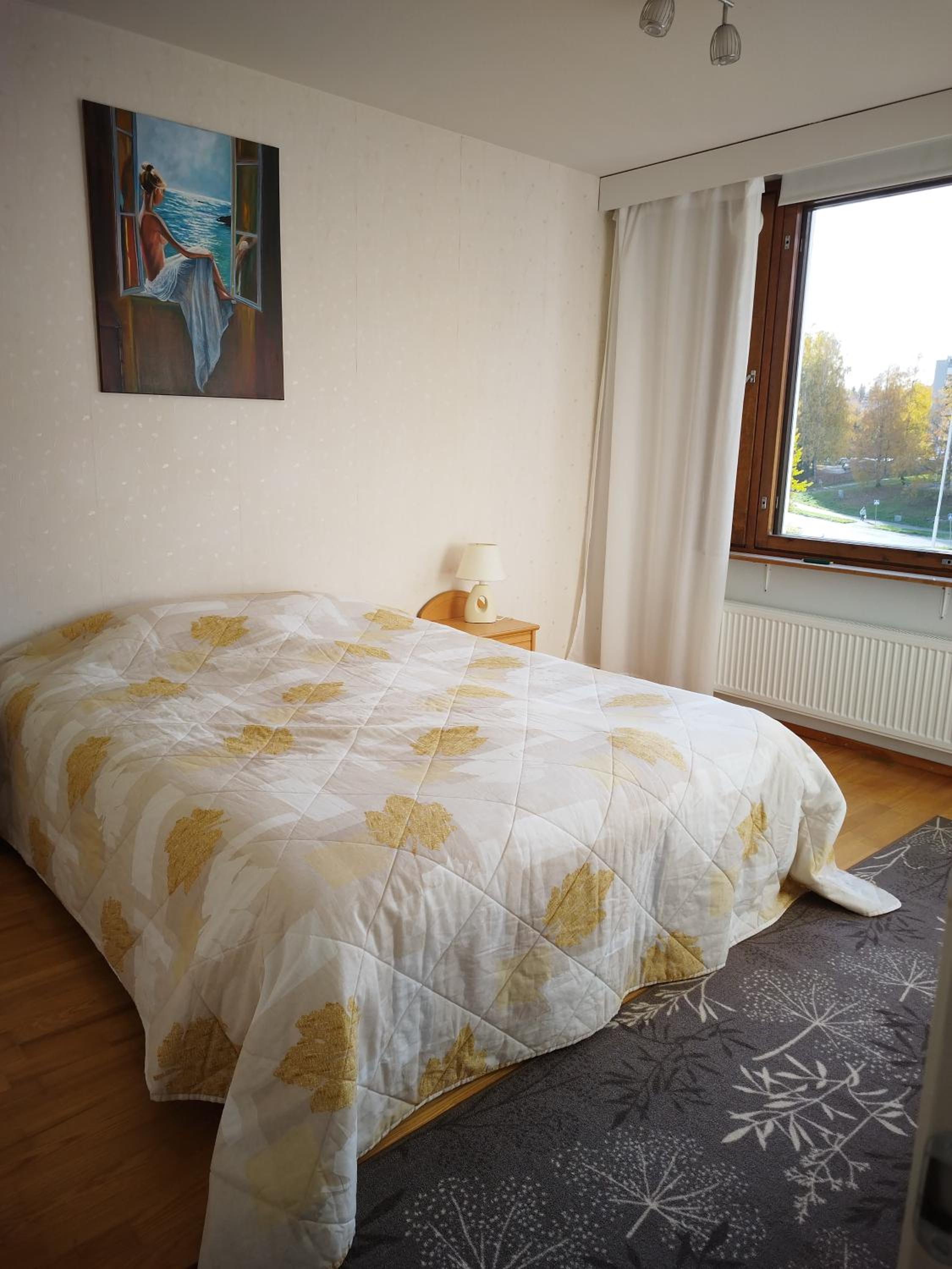 One-Bedroom Apartment photo 1