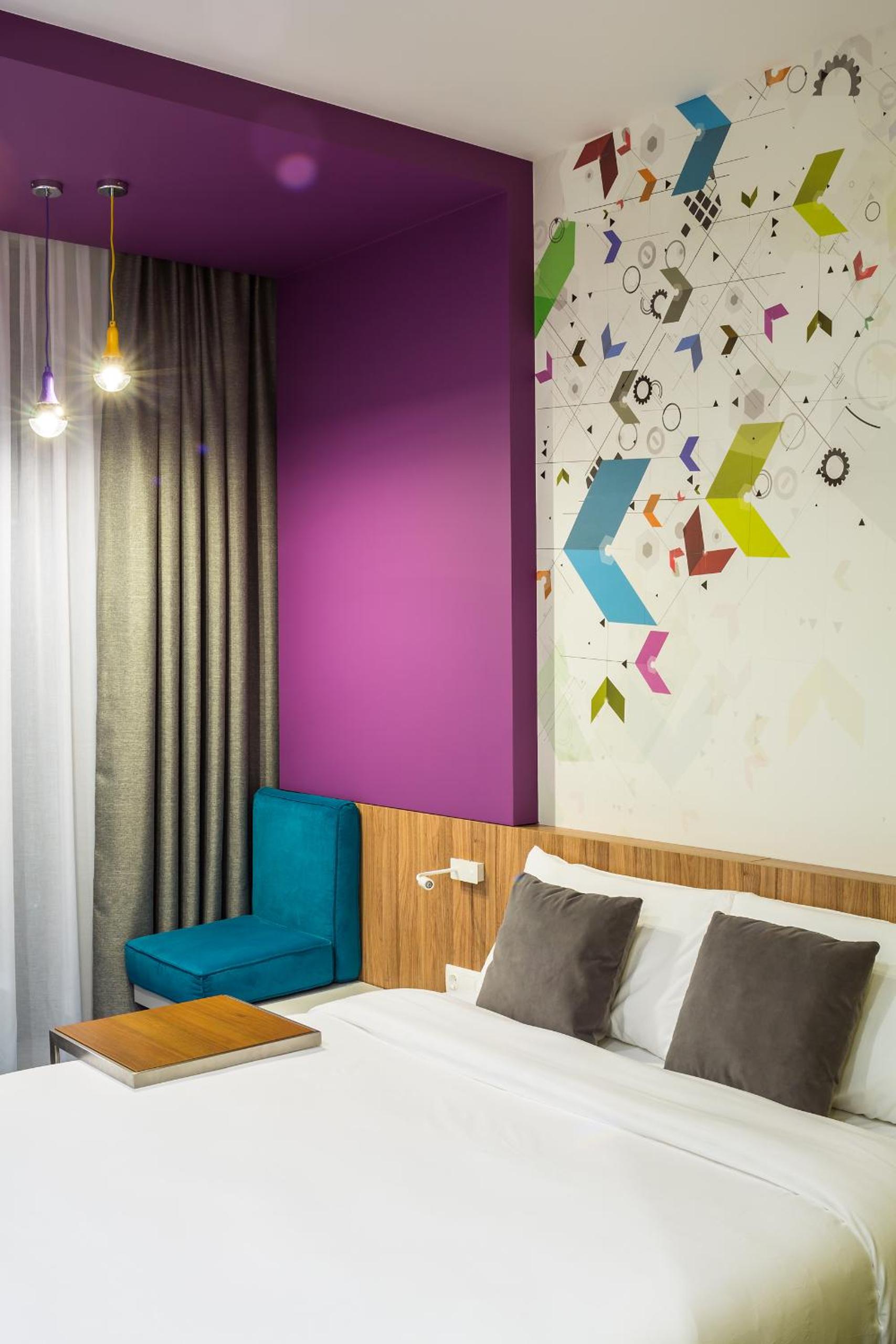 Standard Queen Room photo 2