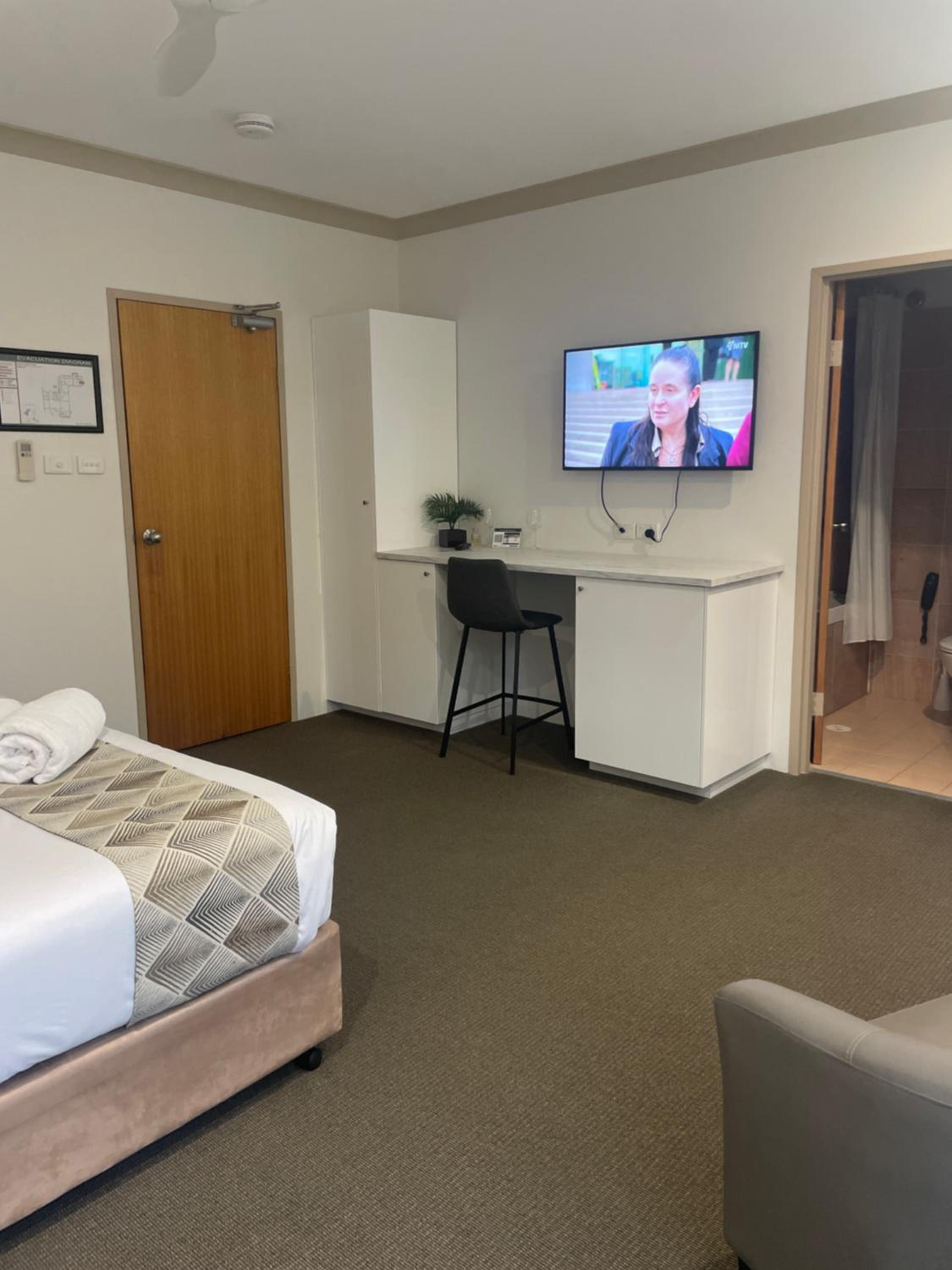 King Room with Balcony photo 3
