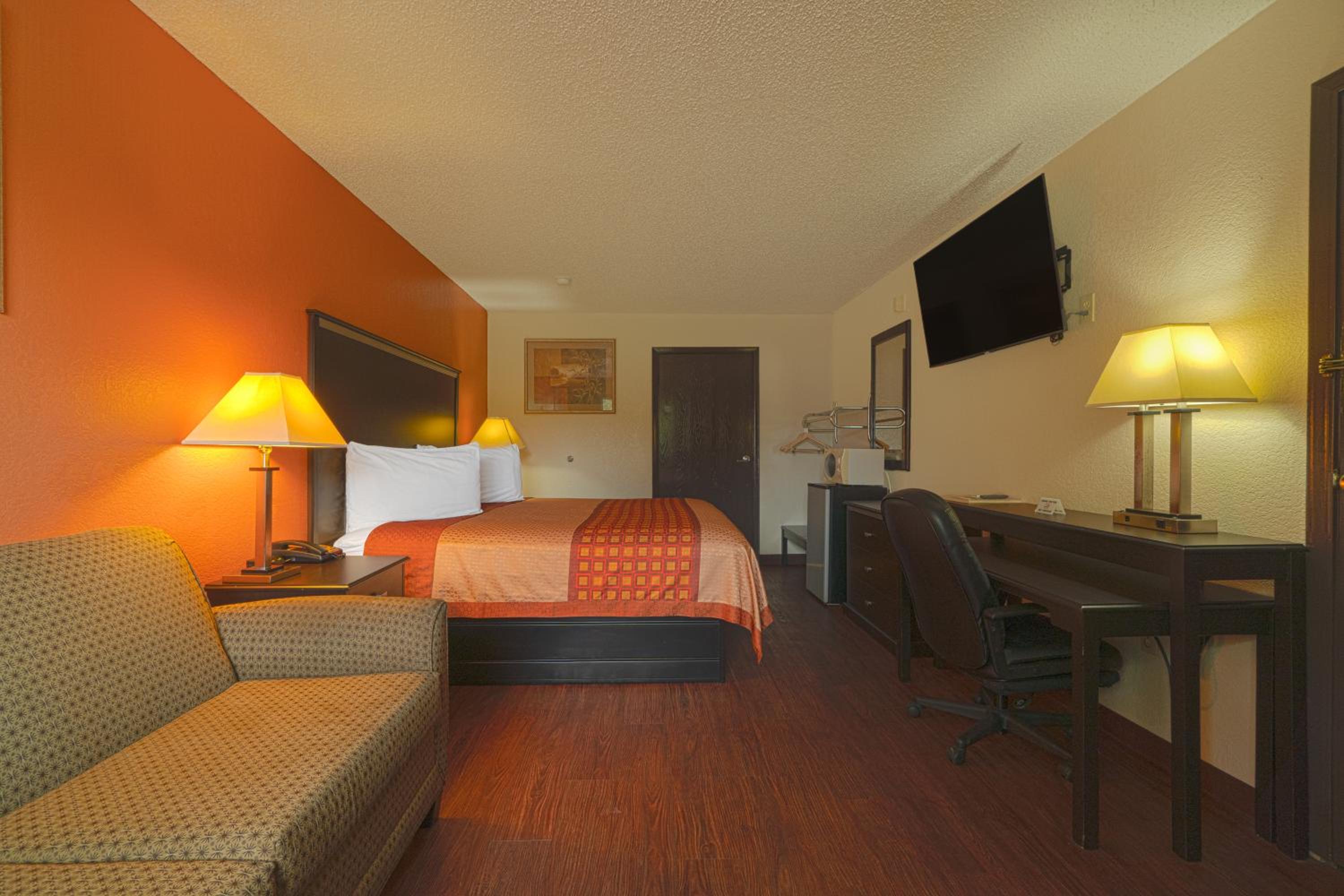 Regency Inn & Suites By OYO Bay City TX, Kuva 6