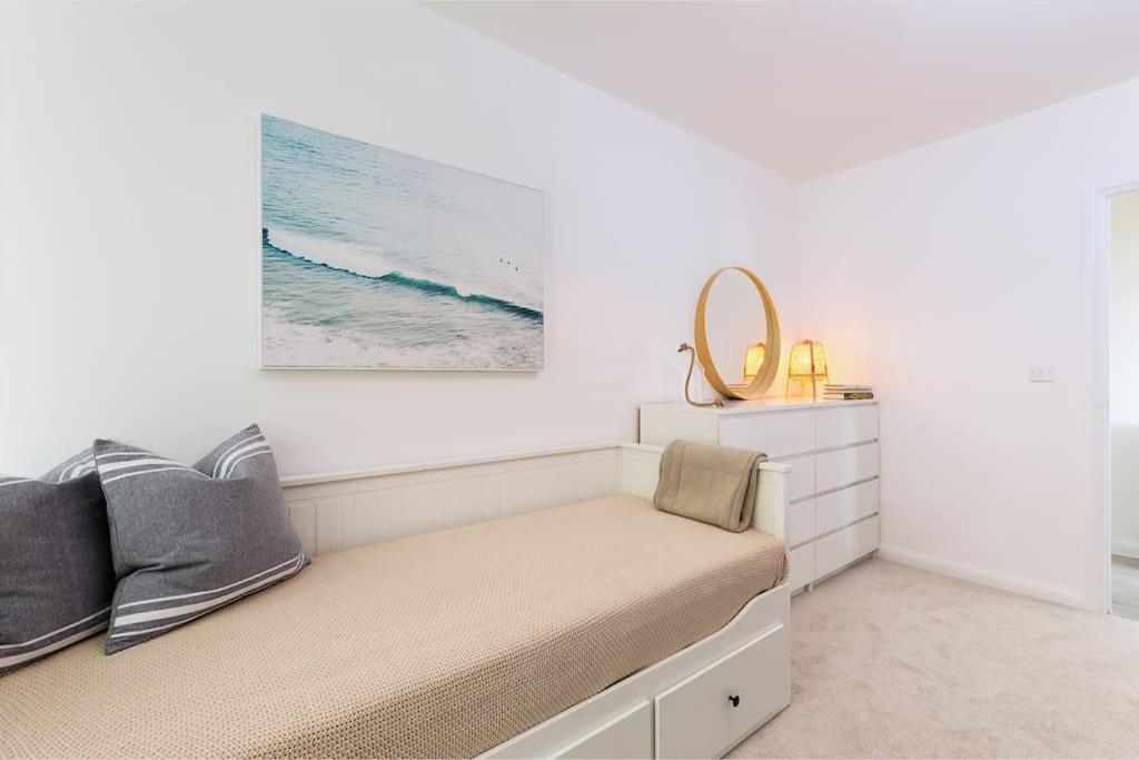 Two-Bedroom Apartment photo 2