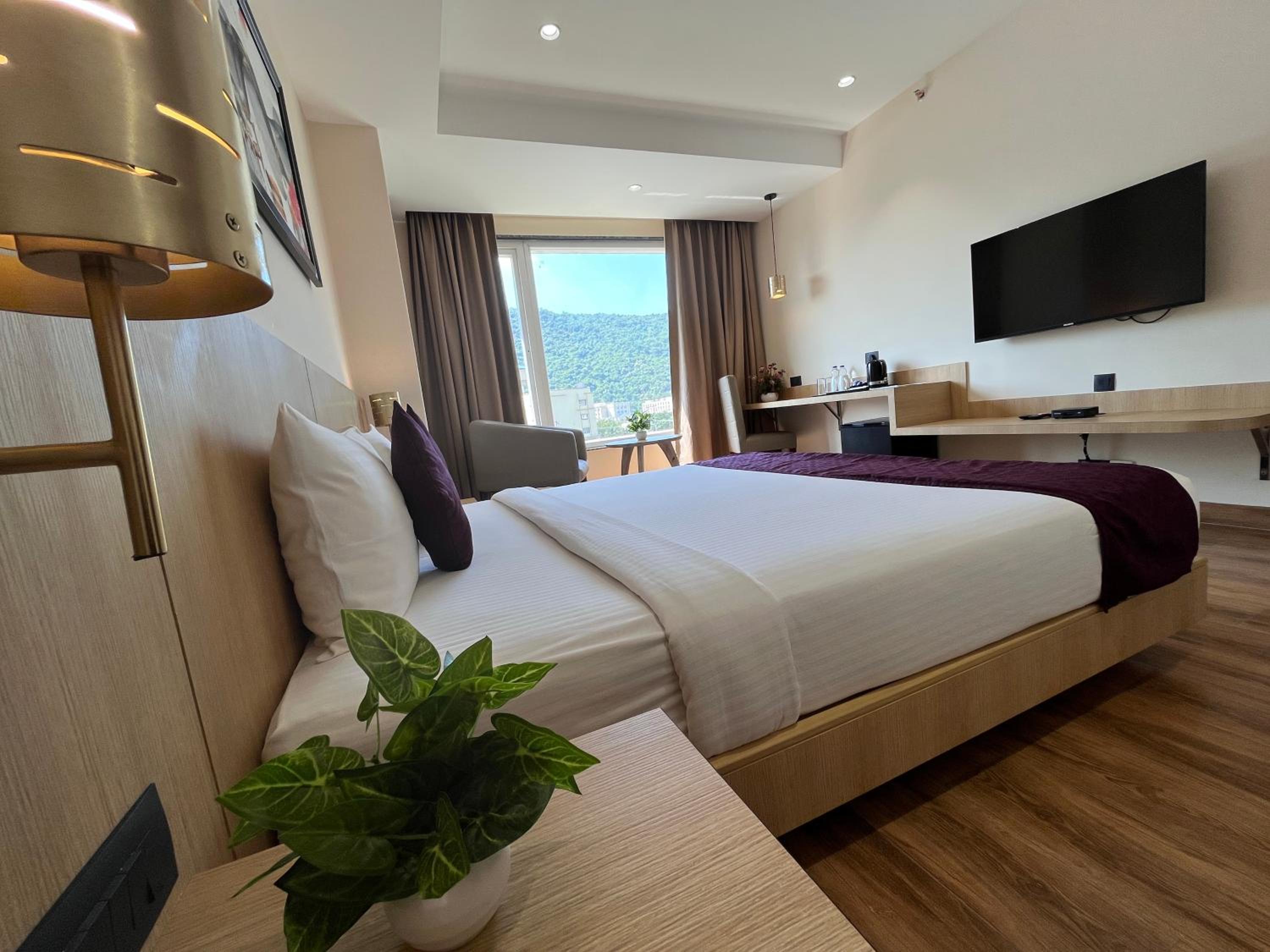 Deluxe Double Room - Photo 15