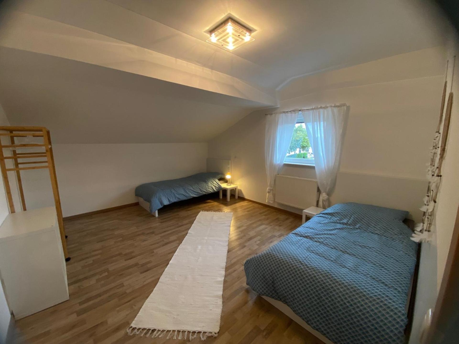 Four-Bedroom Apartment with Balcony  photo 2