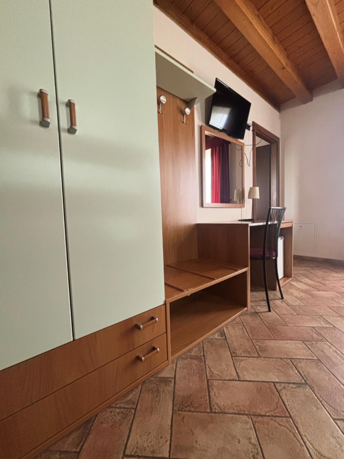 Triple Room - Photo 2