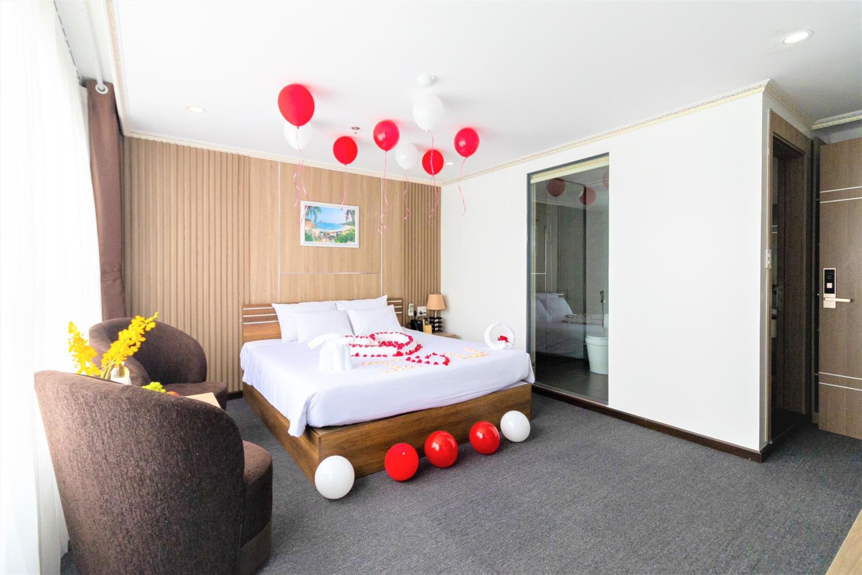 Premier Deluxe Double Room with River View - Photo 10