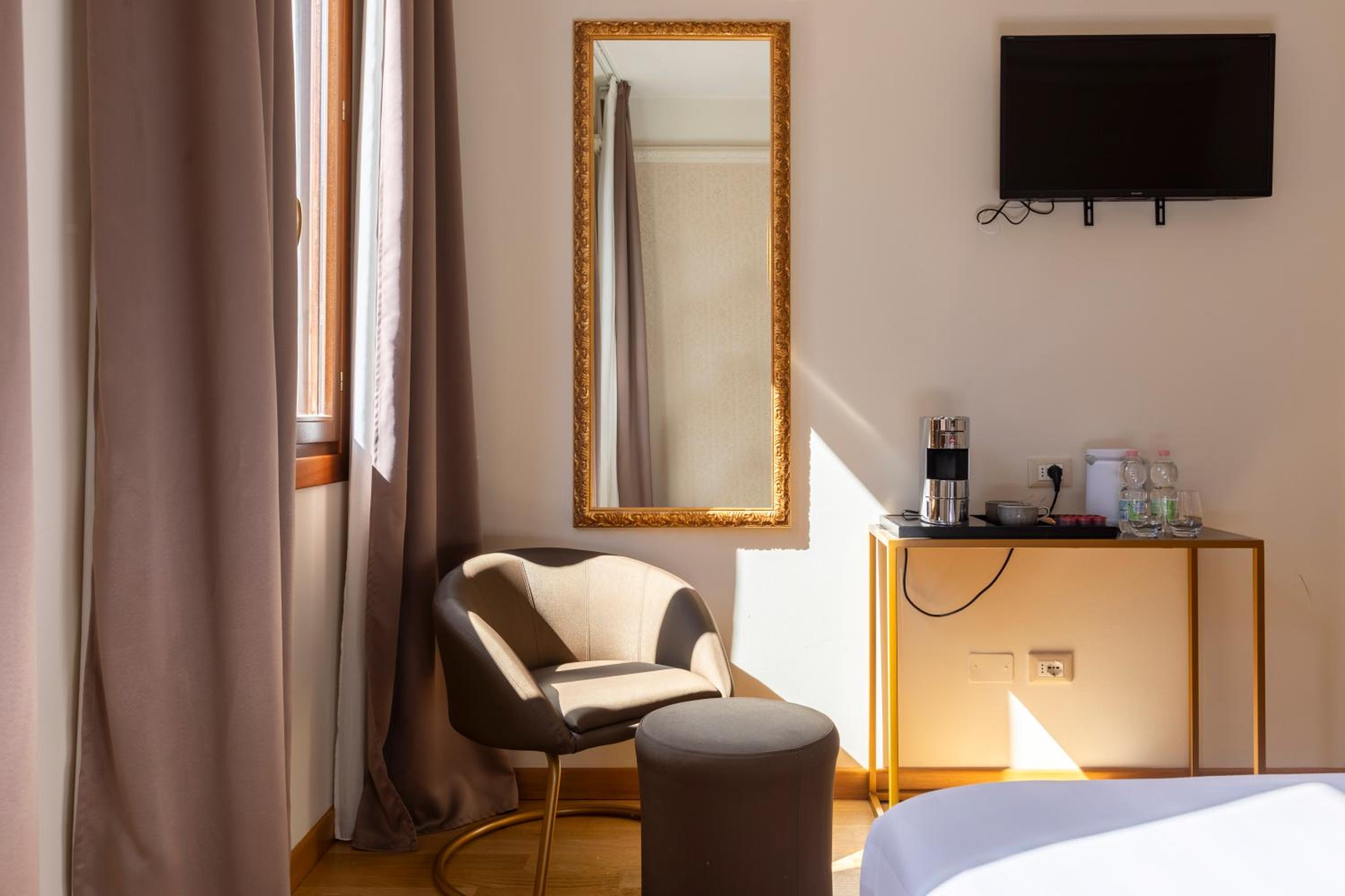 Double Room photo 3