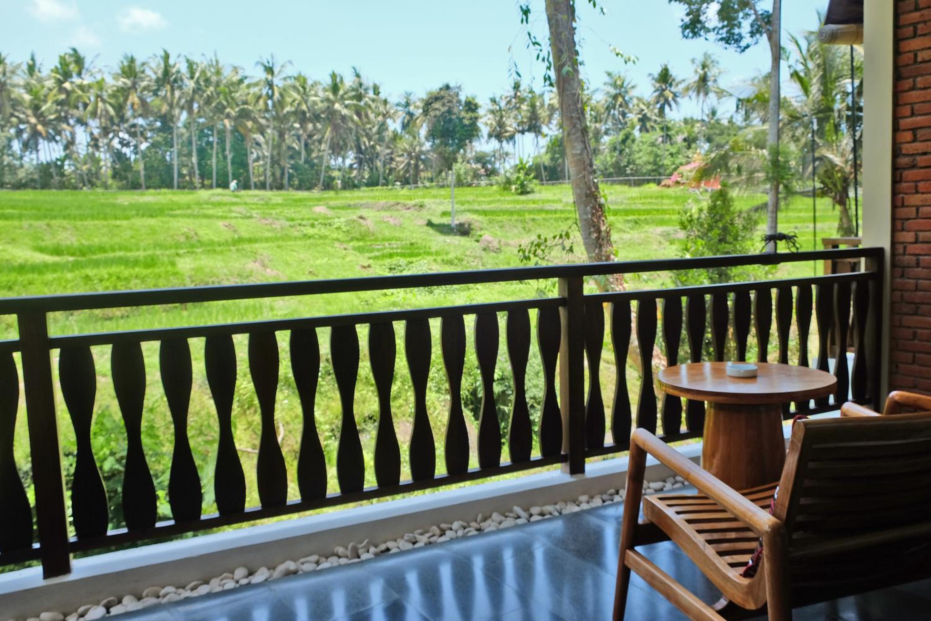 Junior Suite with Rice Field View and Free Benefits - Photo 9