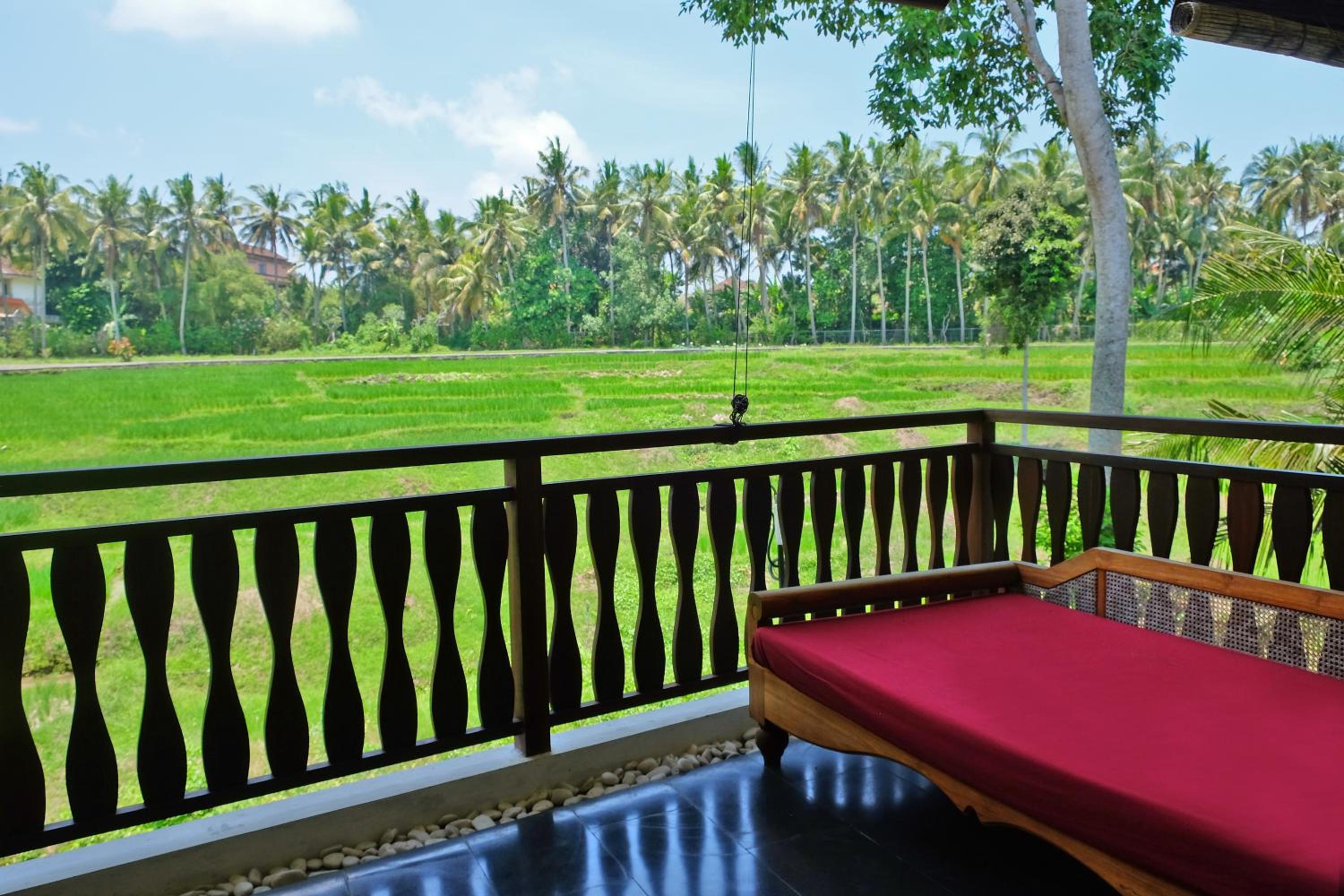 Junior Suite with Rice Field View and Free Benefits - Photo 8