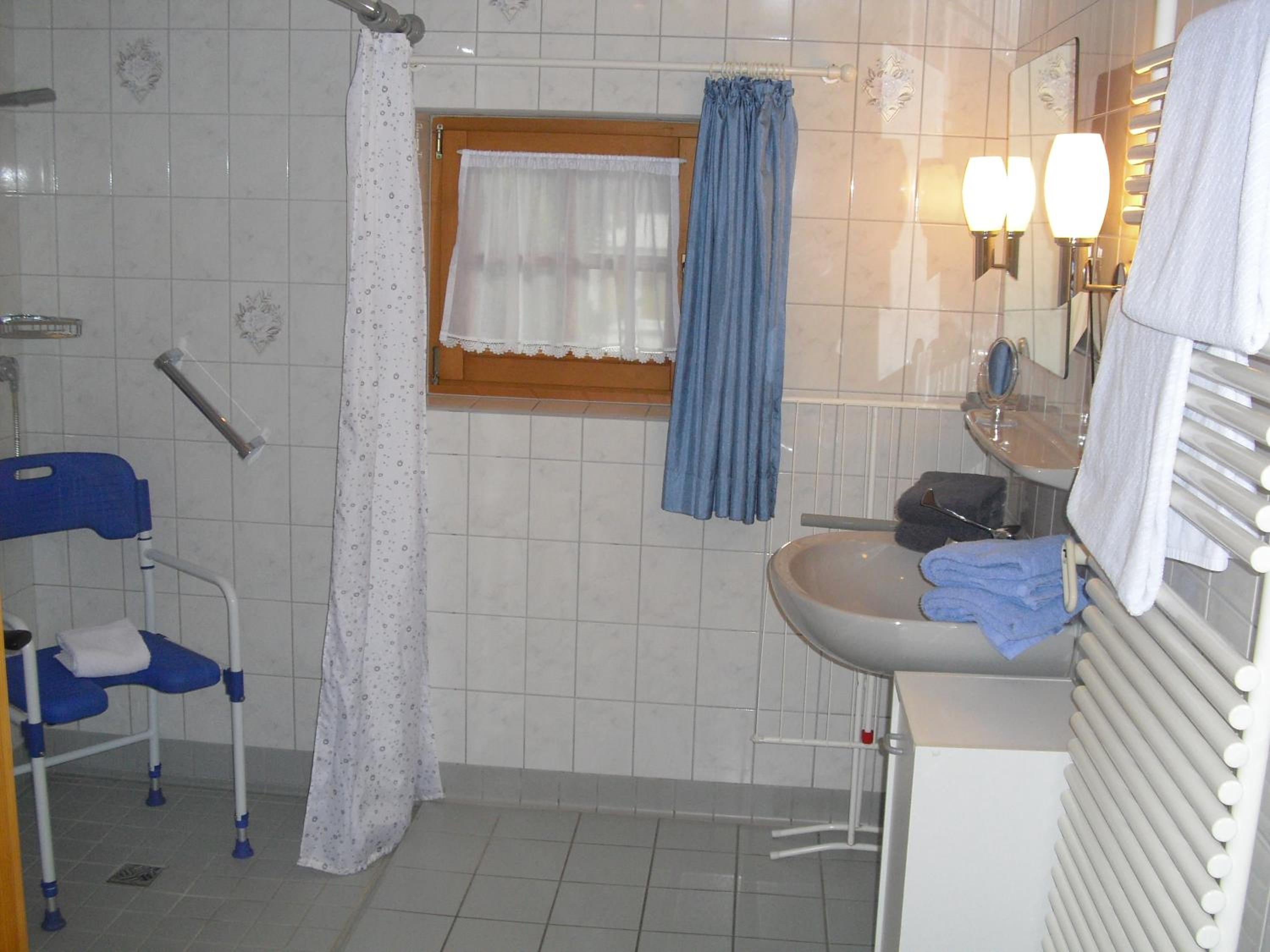 Apartment - Disability Access photo 3