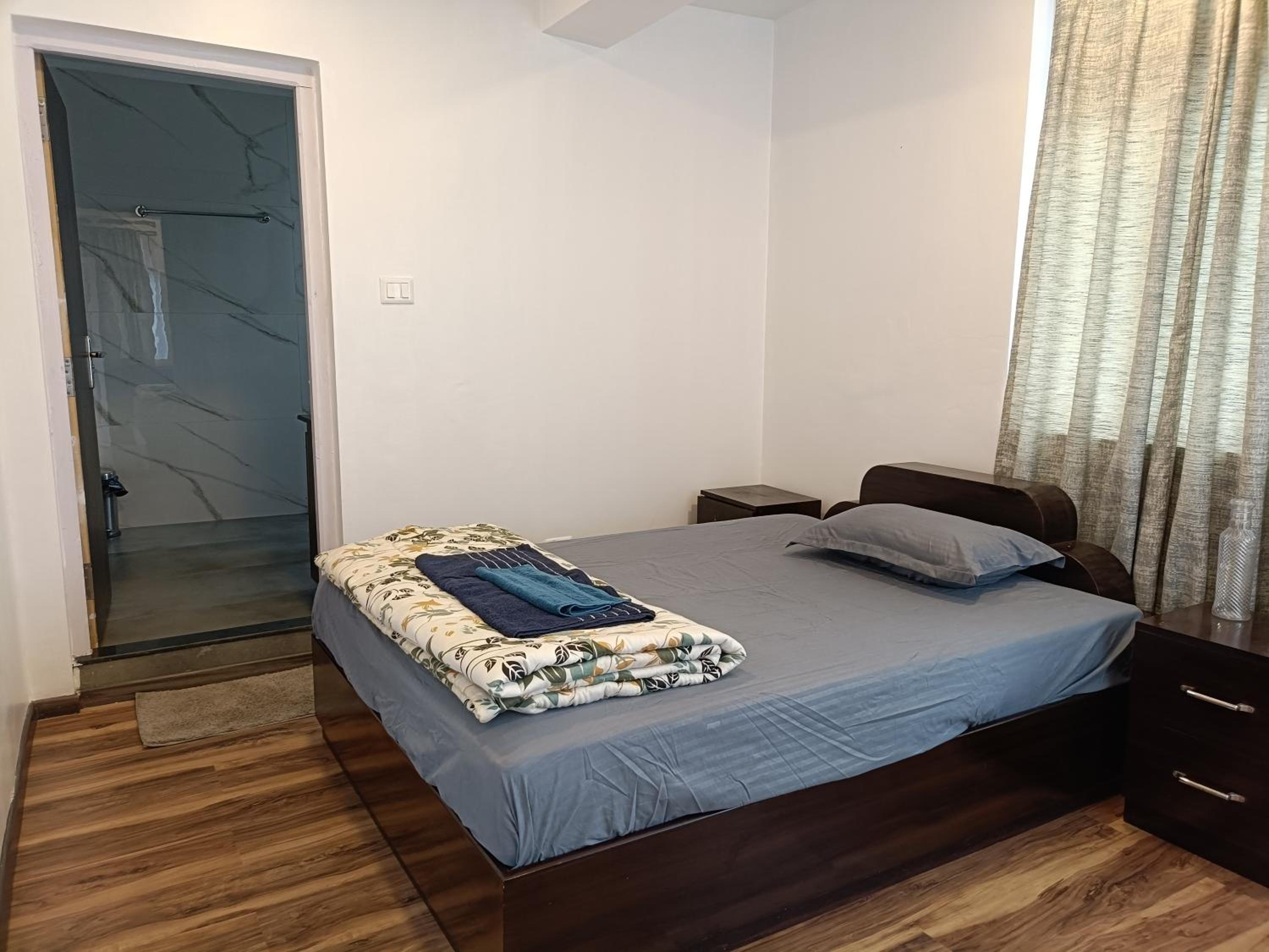 Double Or Twin Room With Private Bathroom photo 2