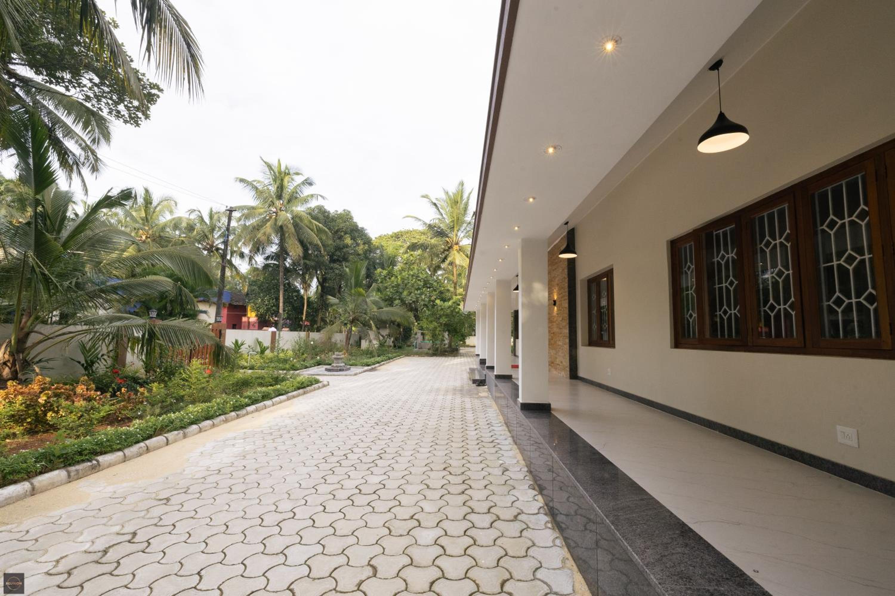 Three-Bedroom Villa photo 3