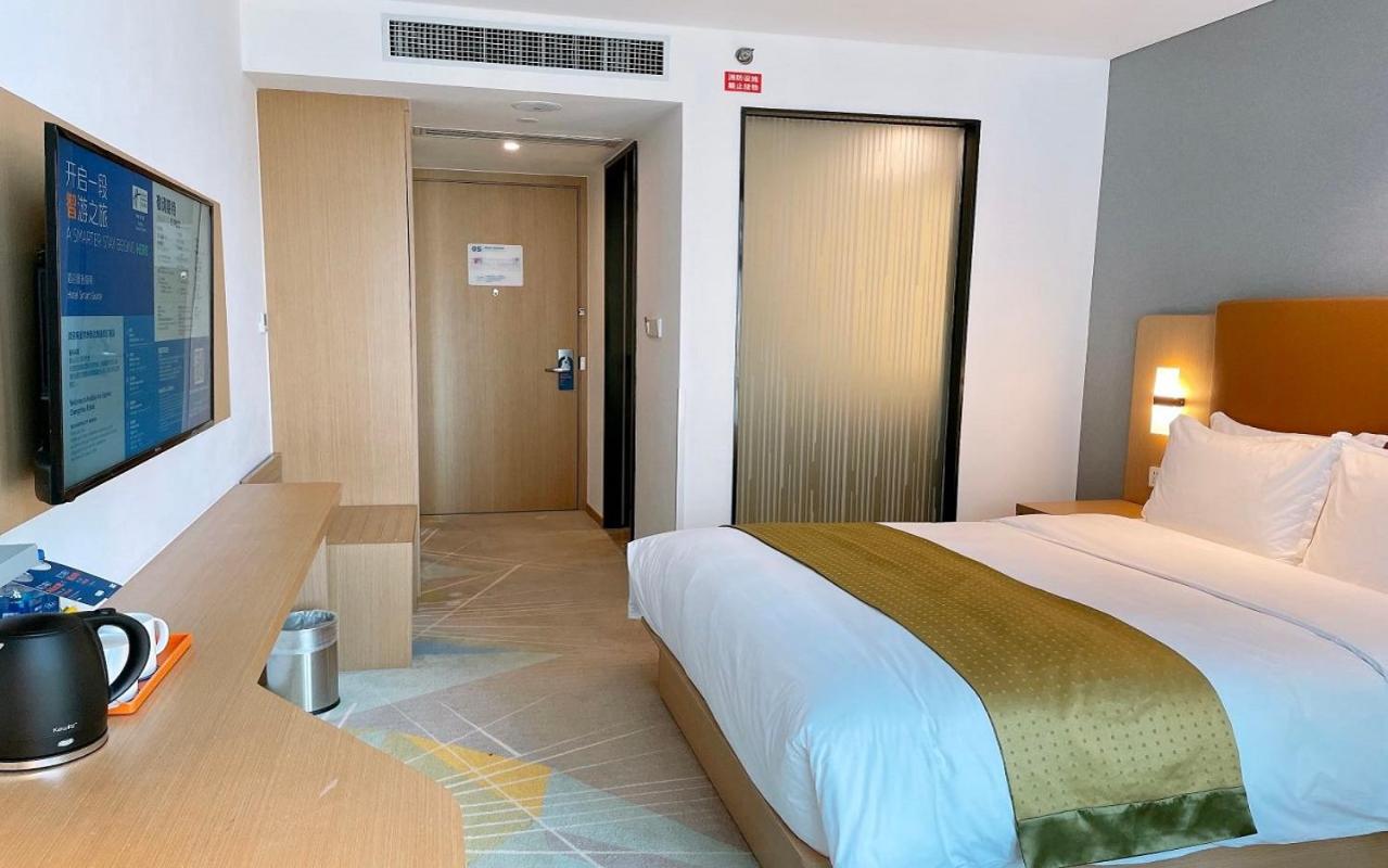 Standard Queen Room - Photo 6