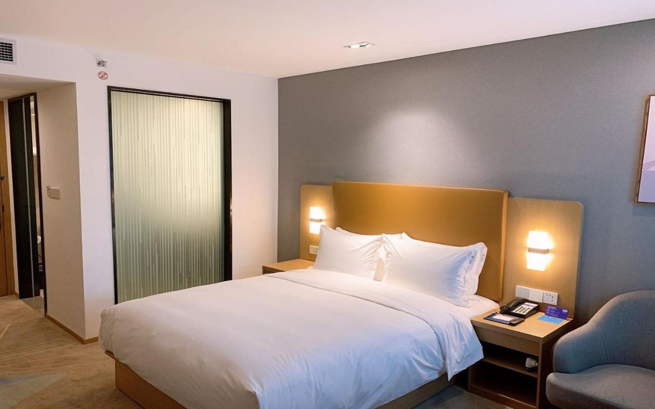 Standard Queen Room - Photo 4