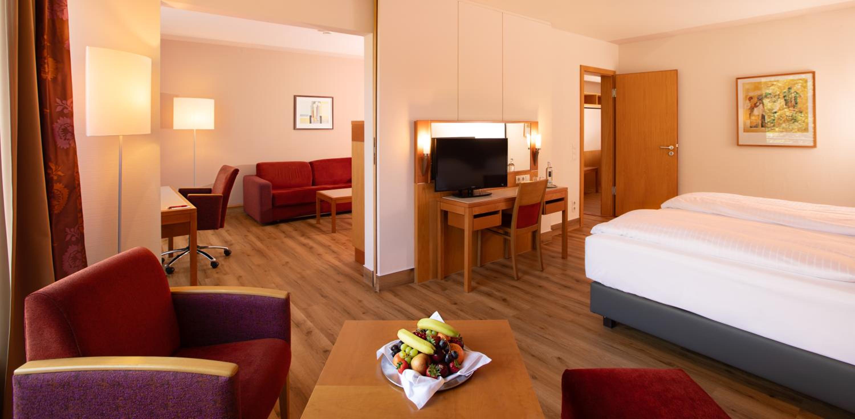 Suite - Photo 4