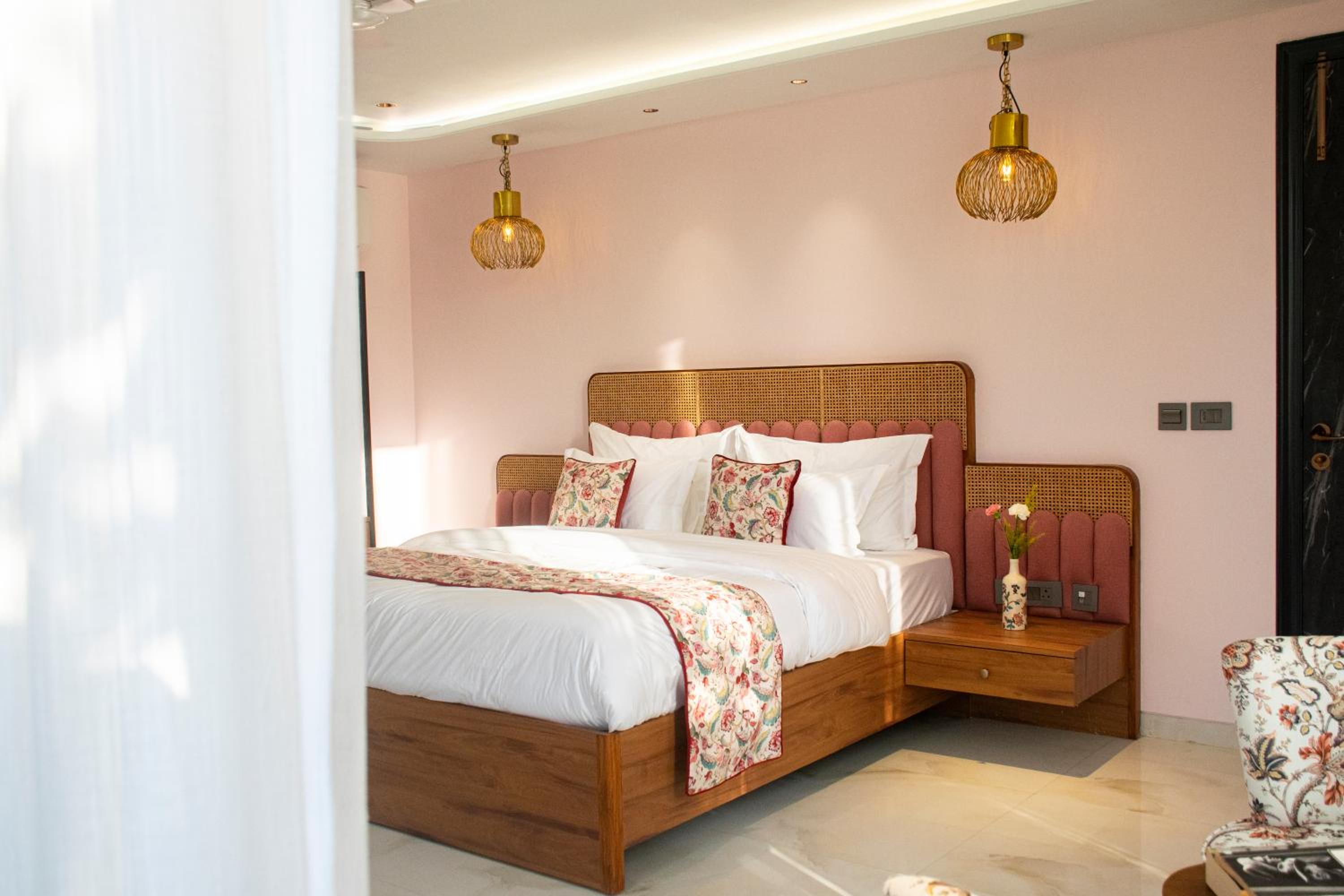 Three-Bedroom Apartment with Balcony