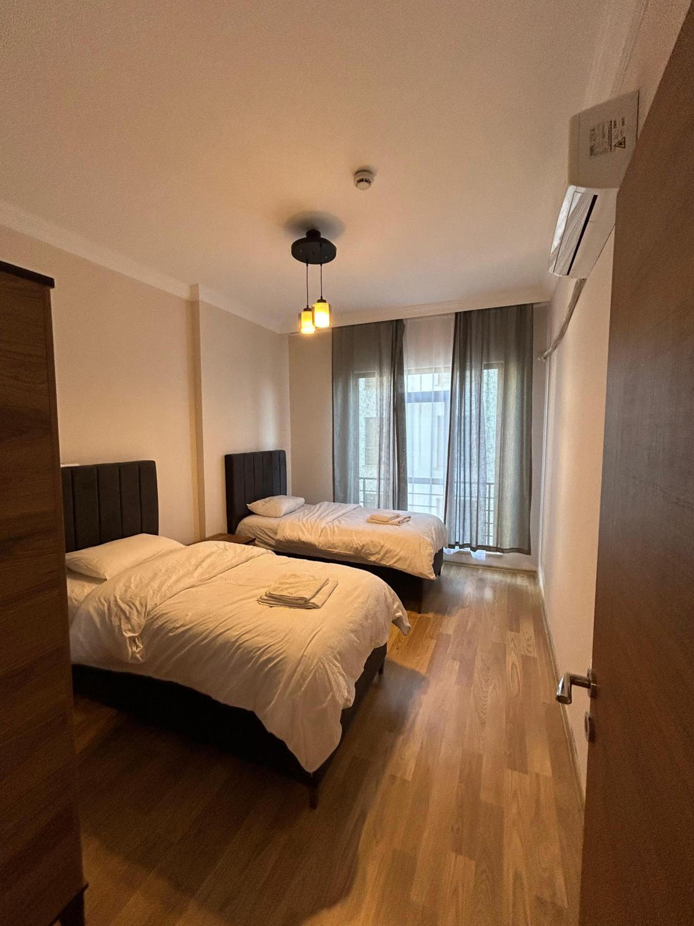 Apartment photo 1