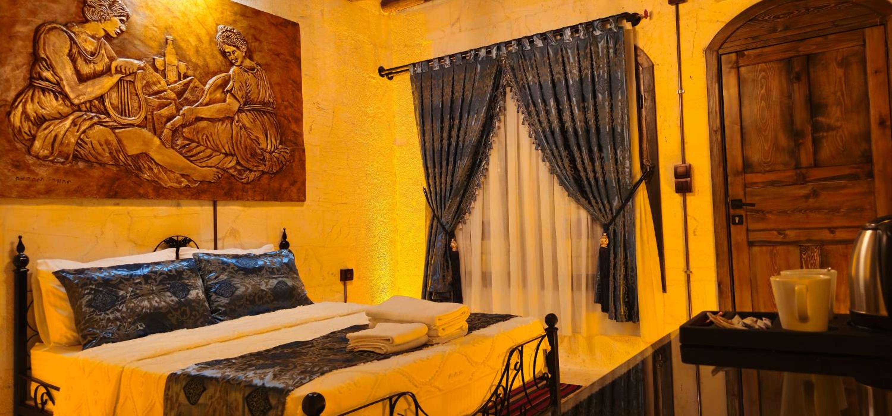 Double Room - Photo 5