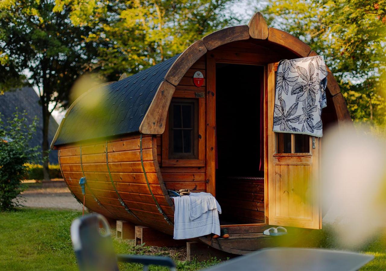 Sleeping Barrel with Shared Bathroom photo 2