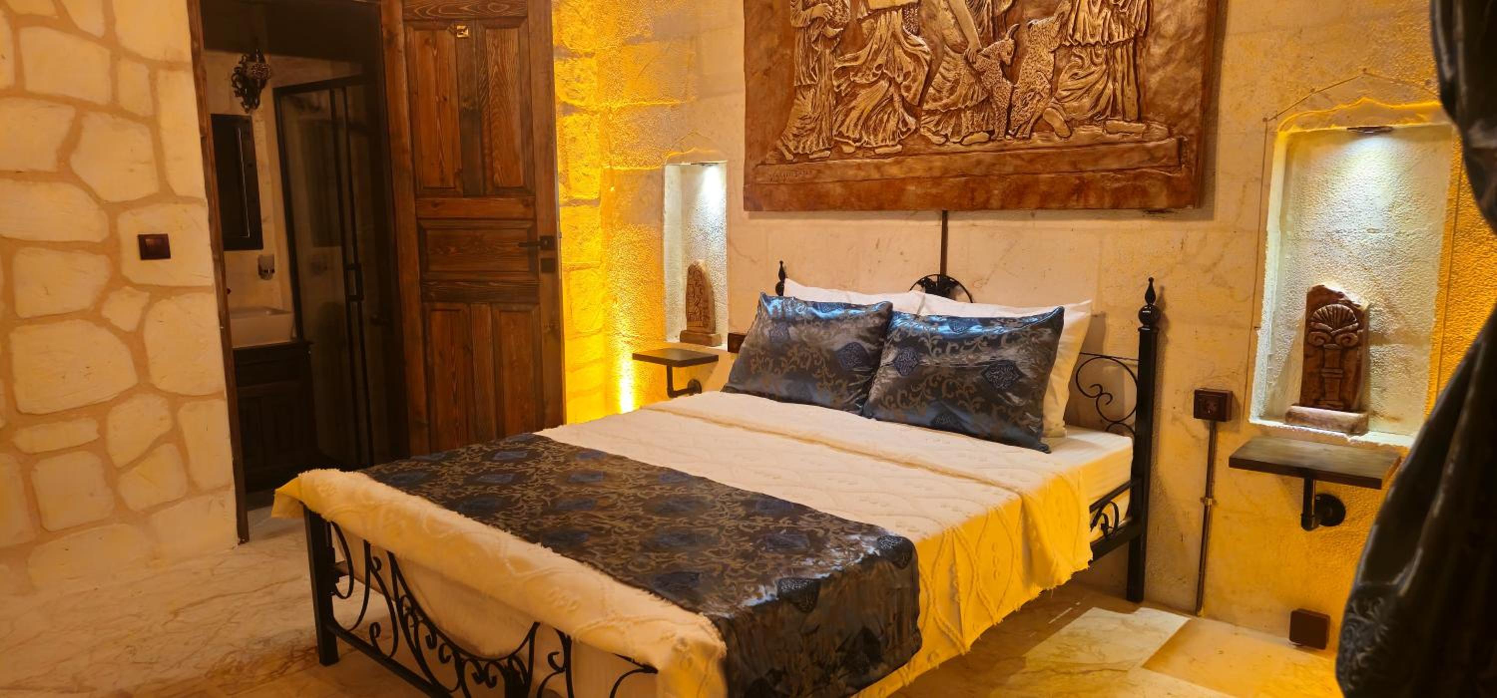 Double Room - Photo 6