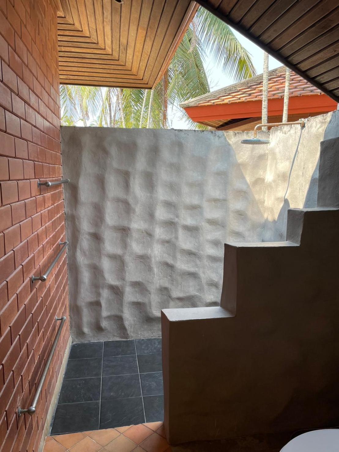 One-Bedroom Poolside photo 2