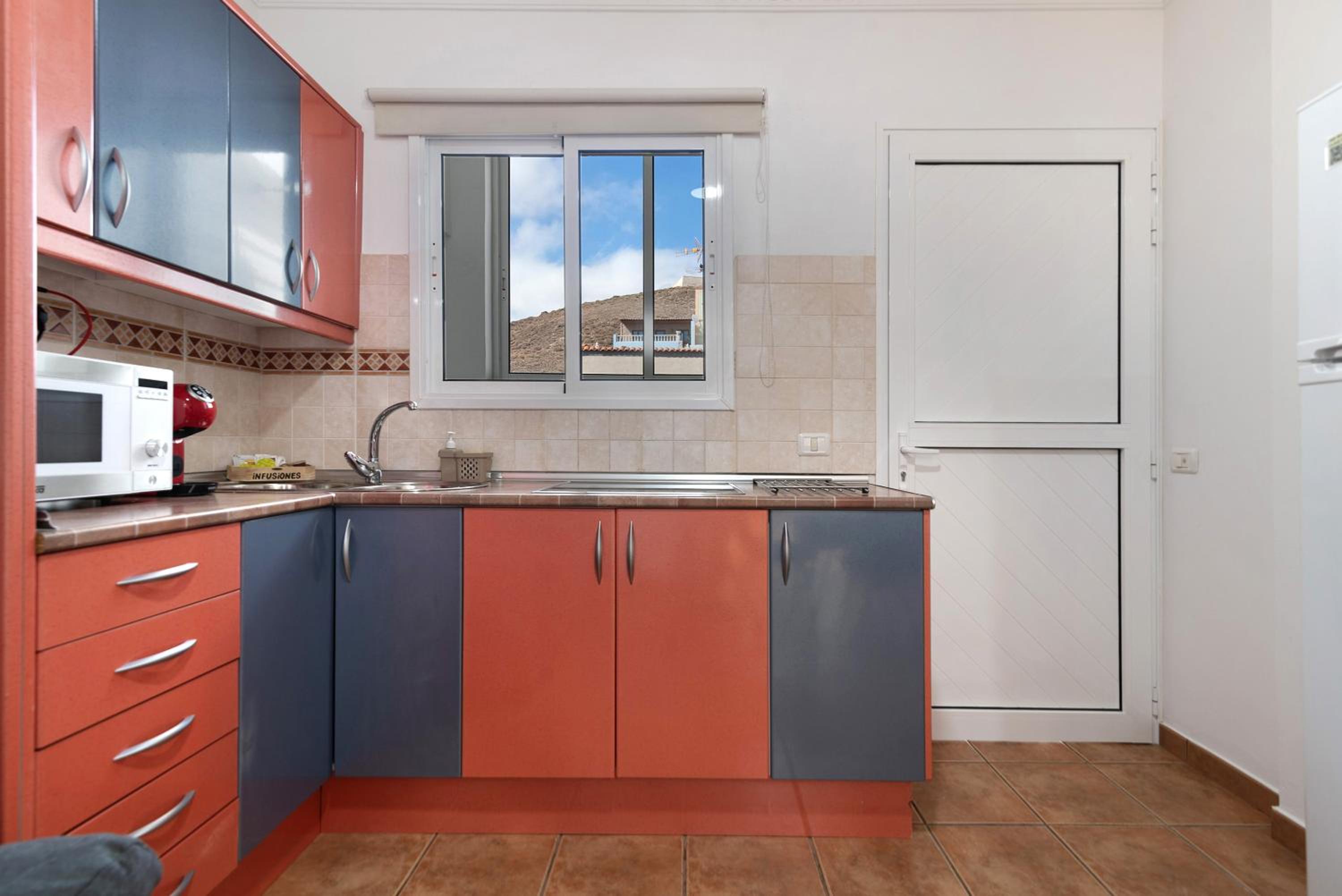 Studio Apartment with Sea View photo 2