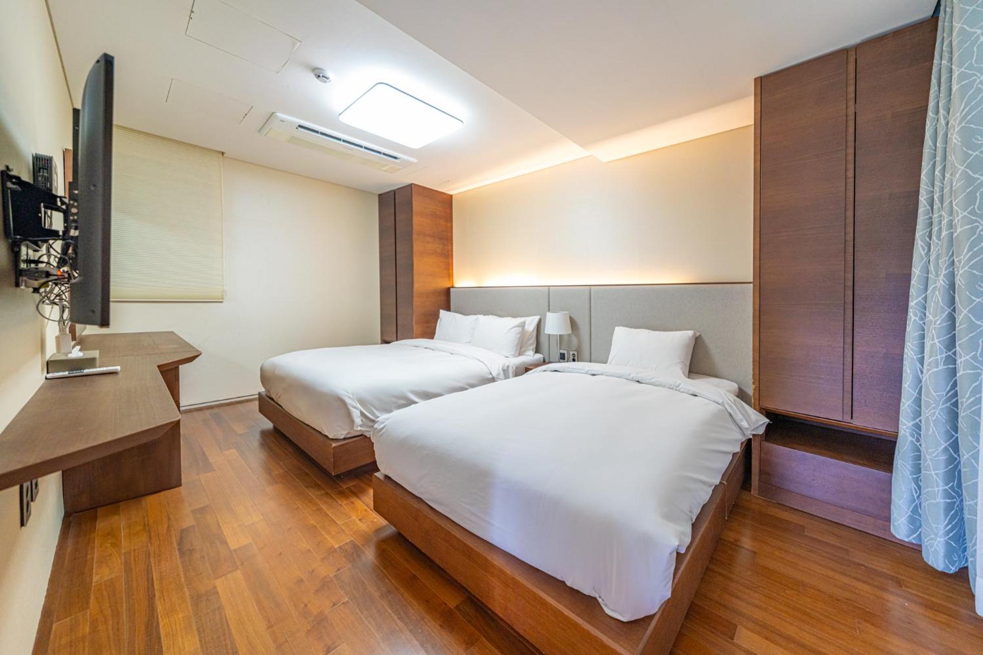 Pent House A - Photo 15