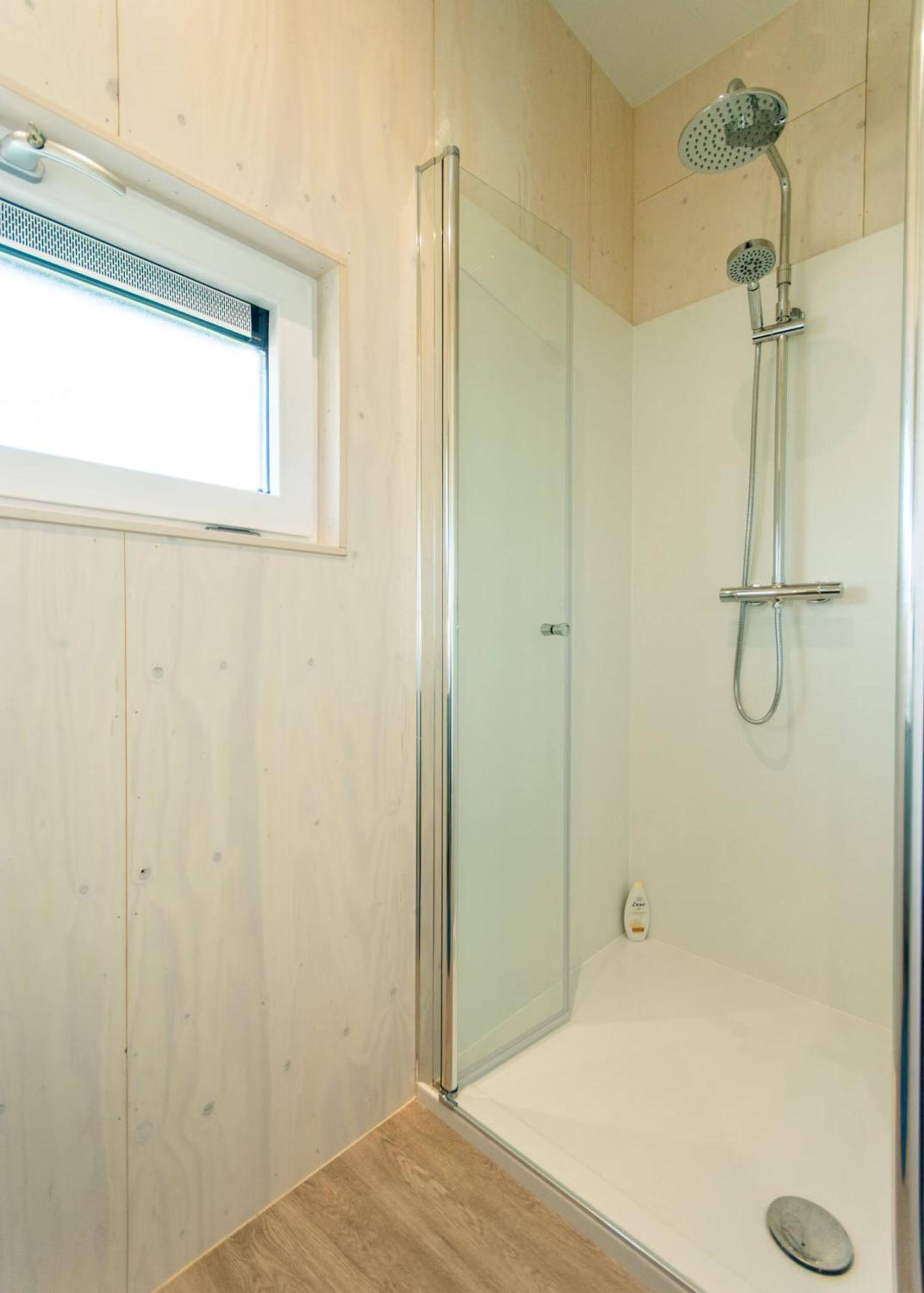 Three-Bedroom House photo 3