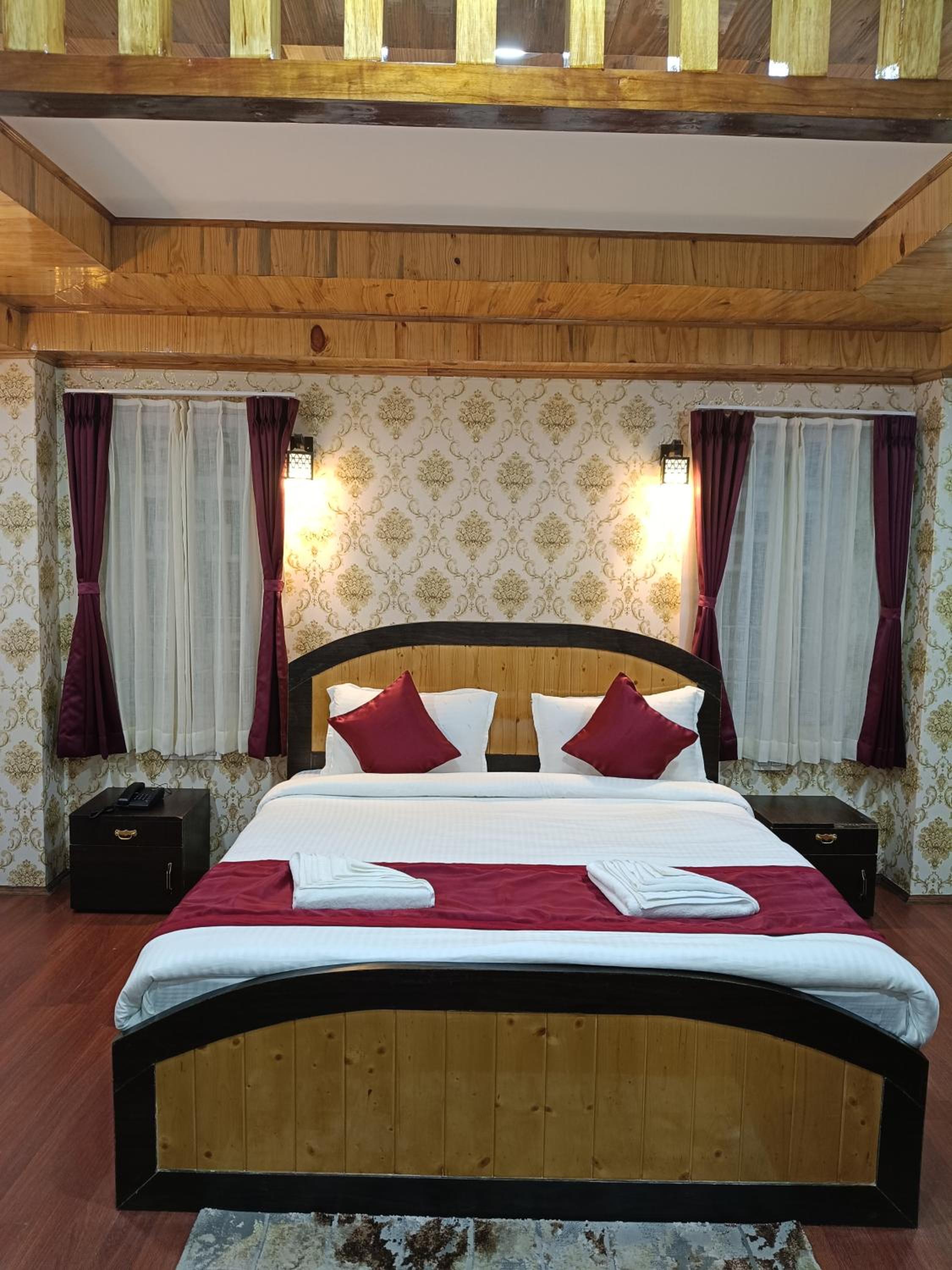 Superior Queen Room photo 1