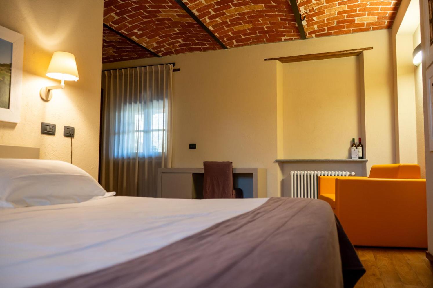 Deluxe Room - Photo 2