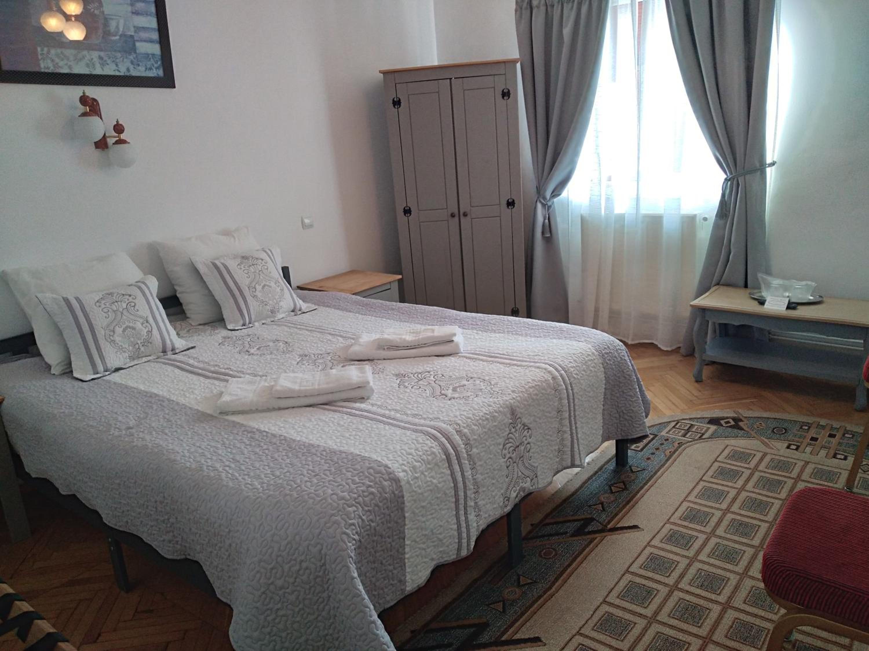 Double Room with Forest View - Photo 4