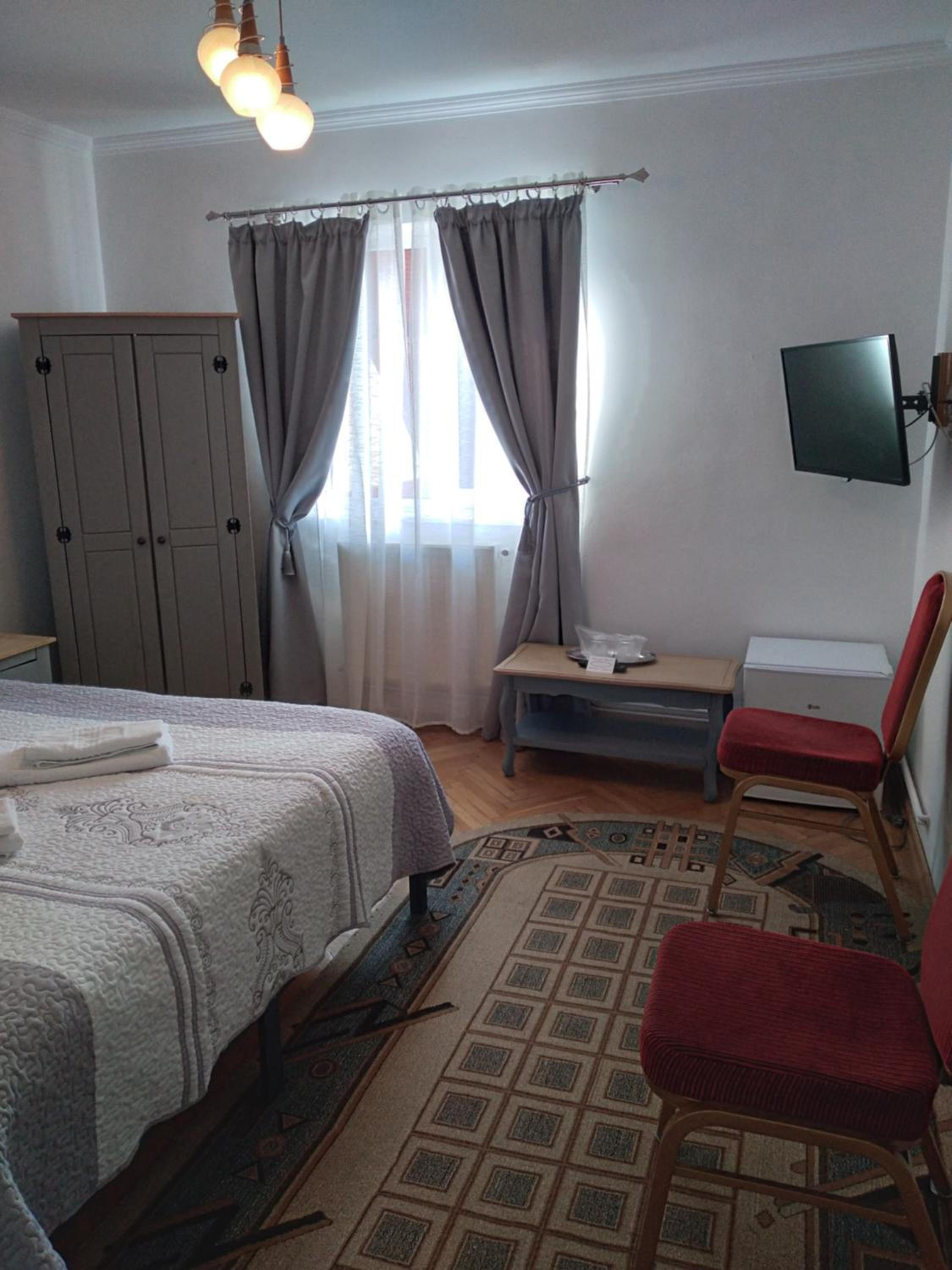 Double Room with Forest View - Photo 3