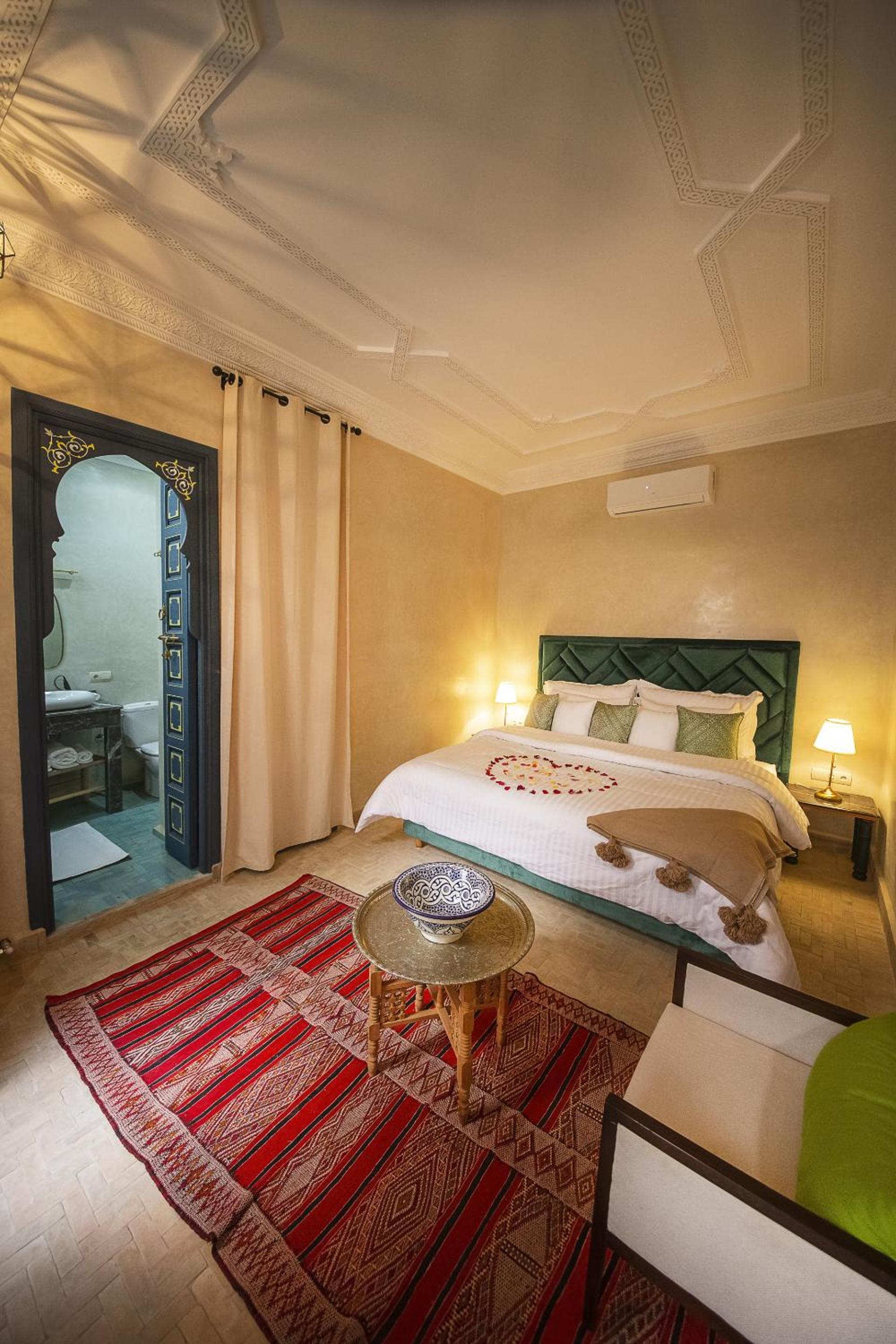 Superior Suite - Photo 6