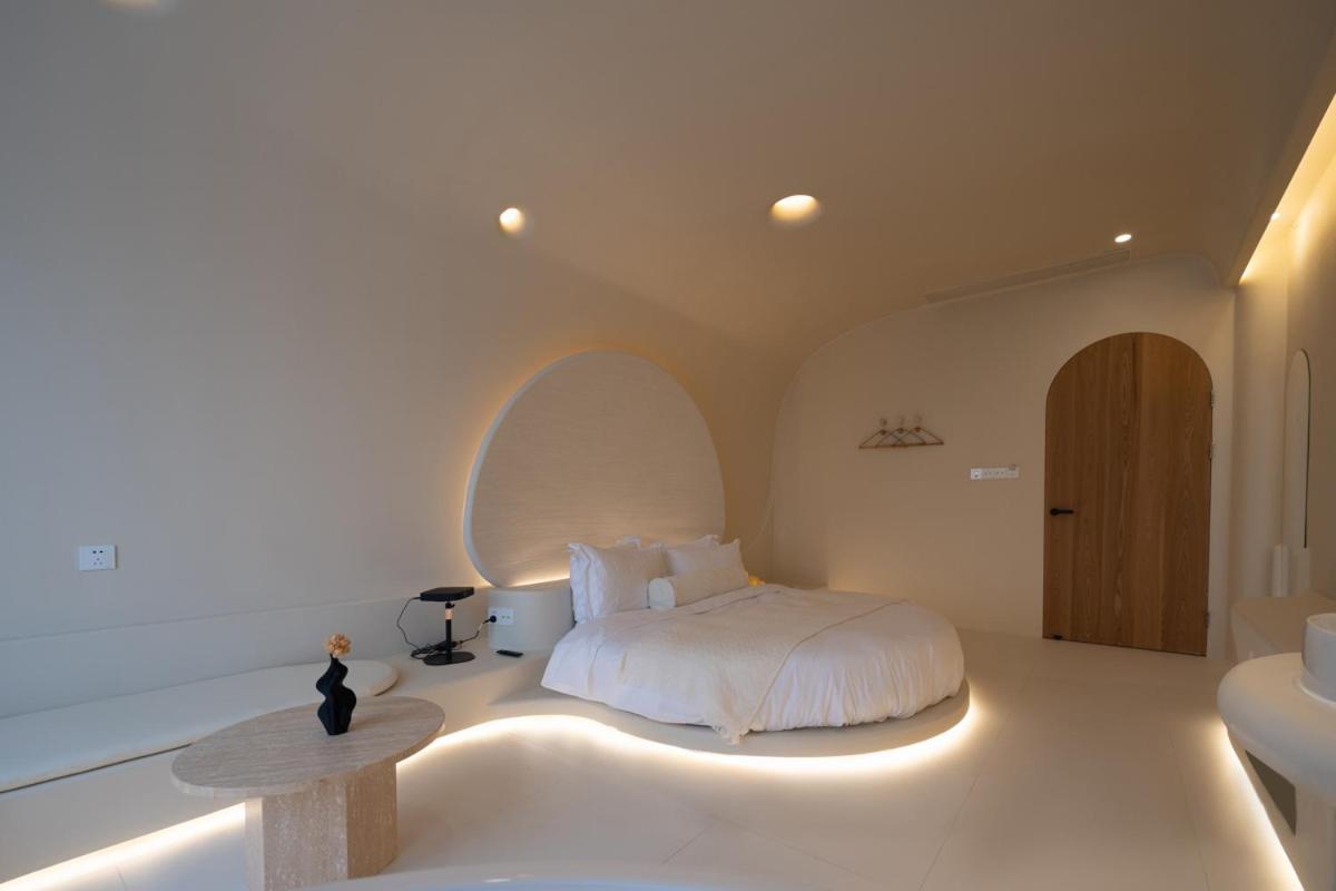 Yunting-Field View Round Bed Room photo 2