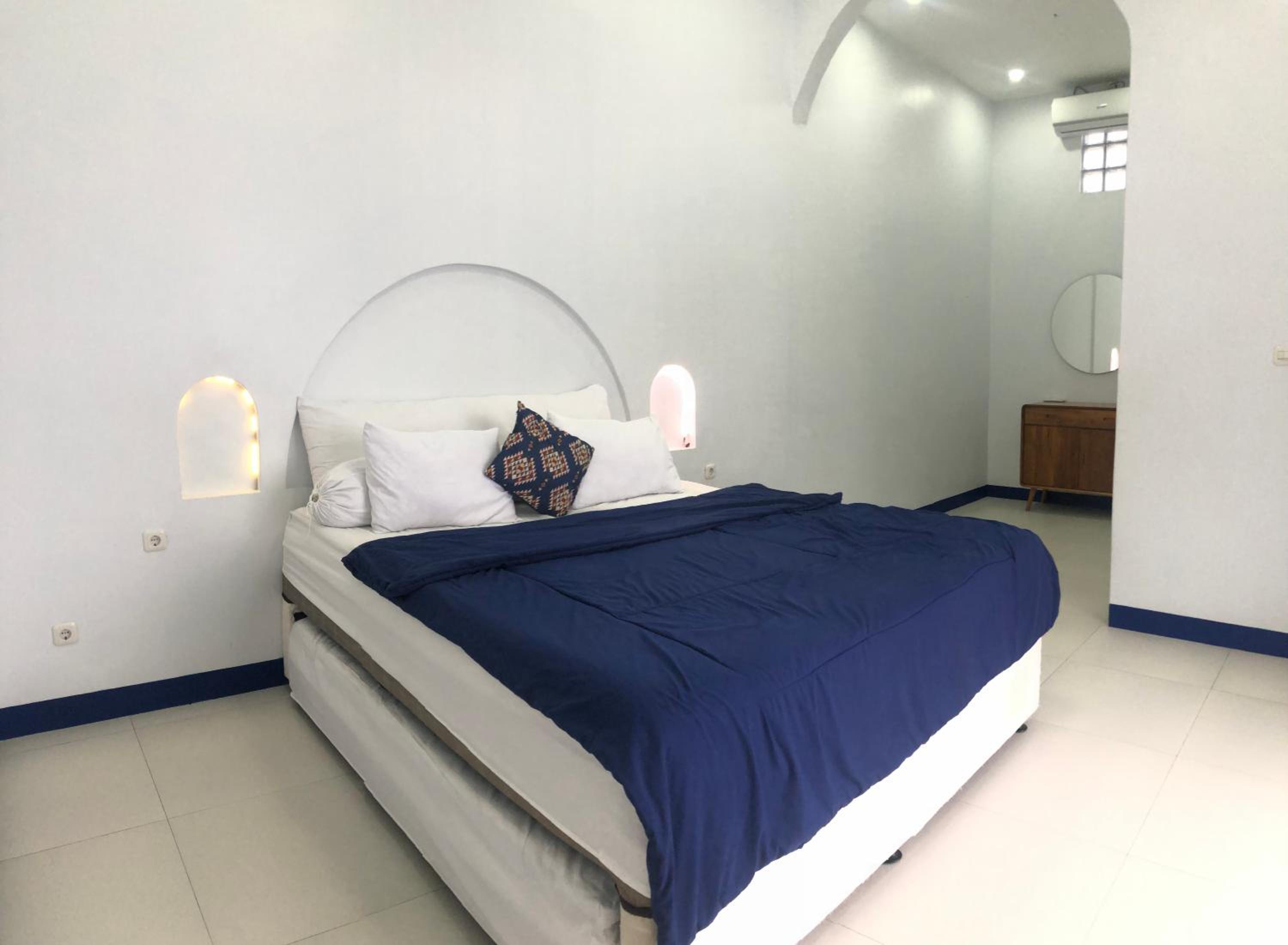 Three-Bedroom Villa photo 1