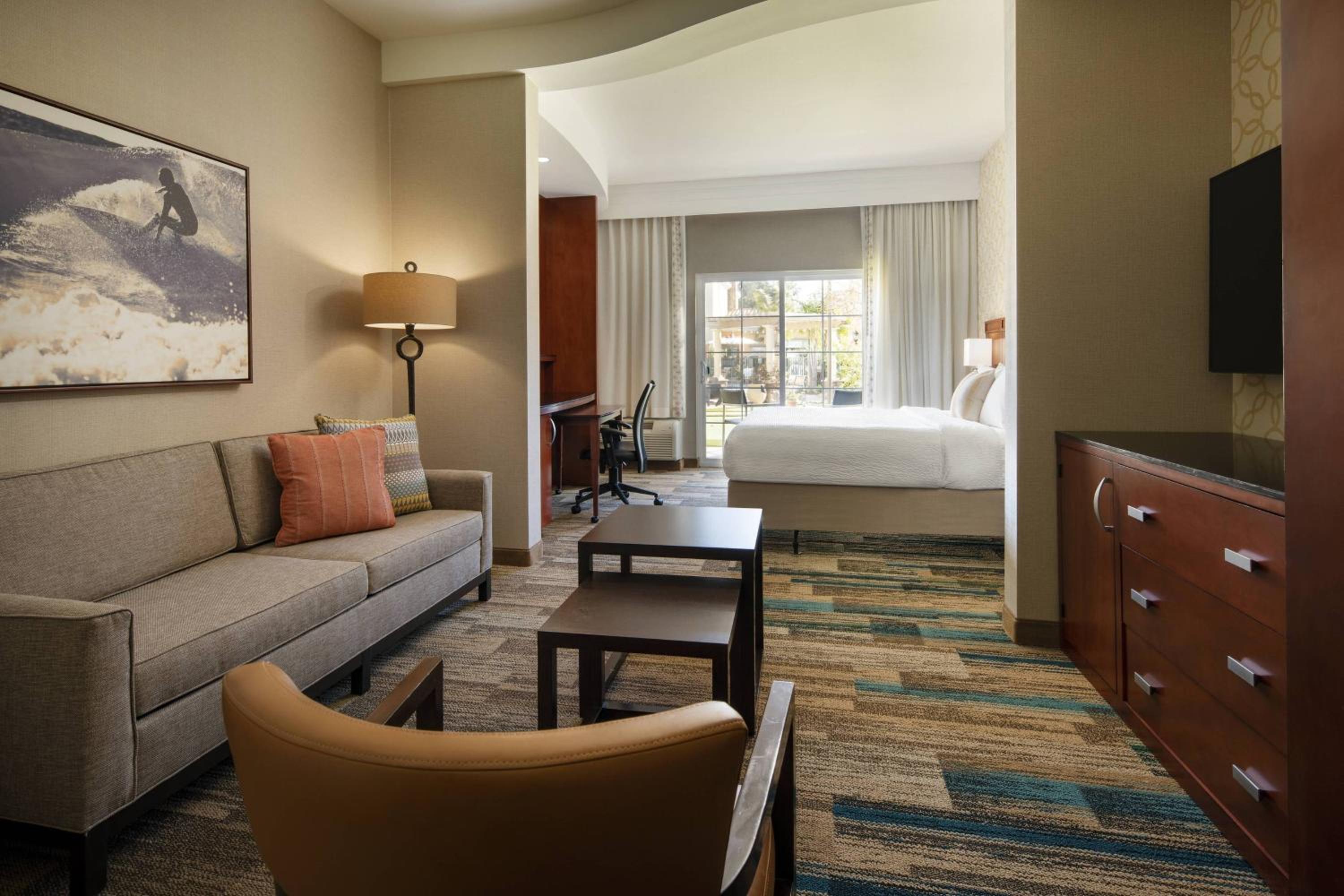 Junior Suite, 1 King, Sofa bed  photo 1