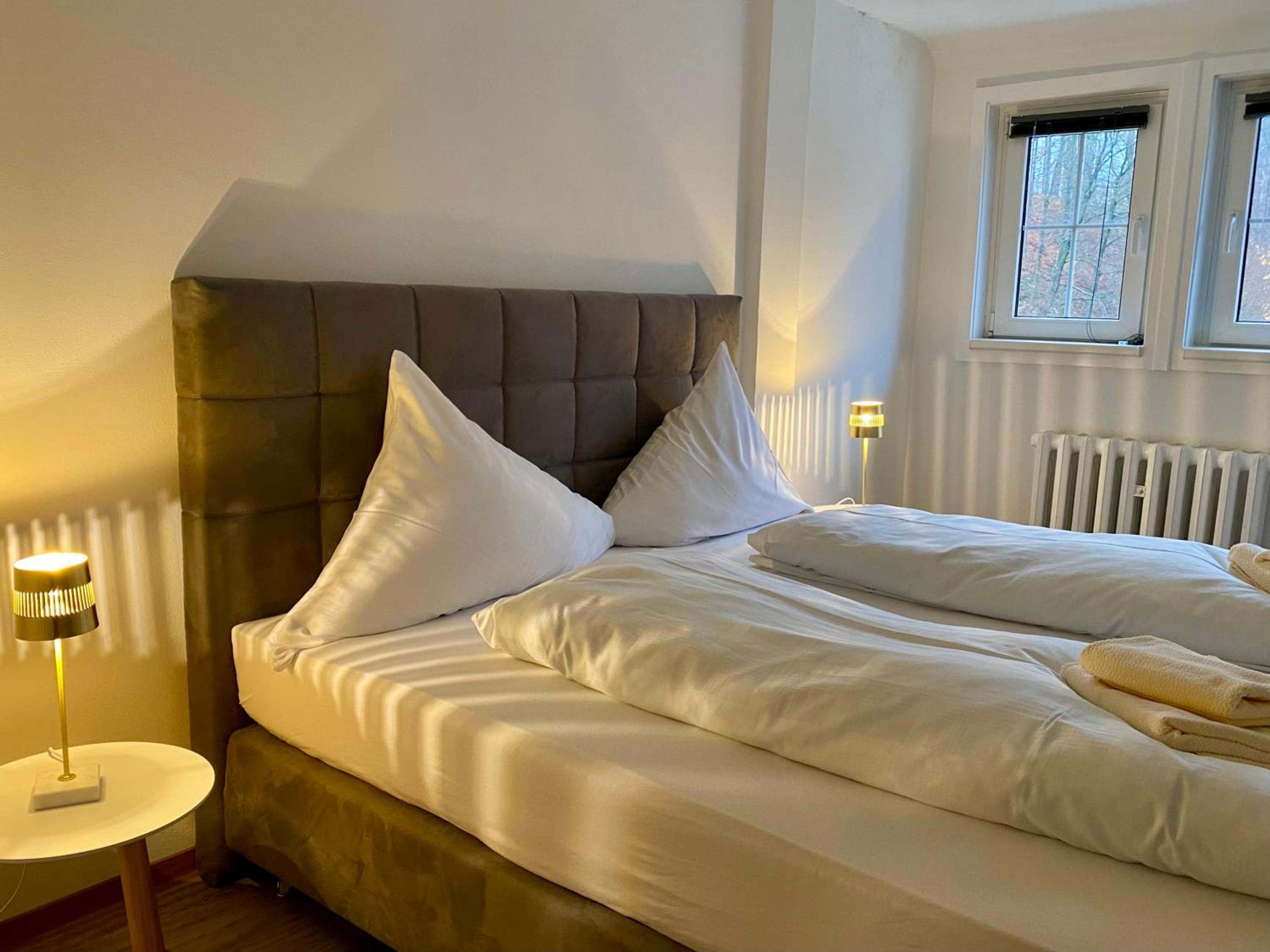 Two-Bedroom Apartment with View photo 2