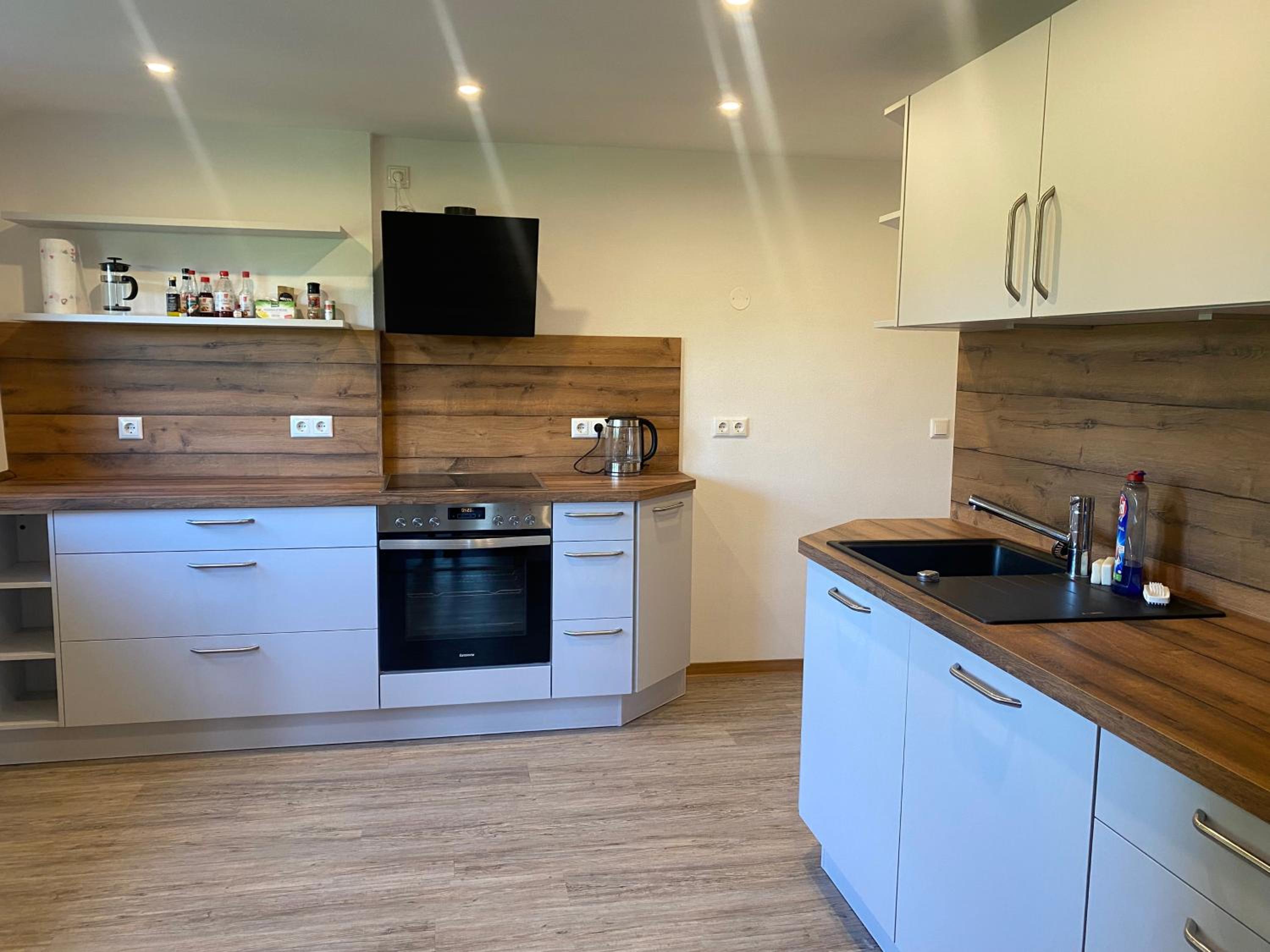 Two-Bedroom Apartment with View photo 3