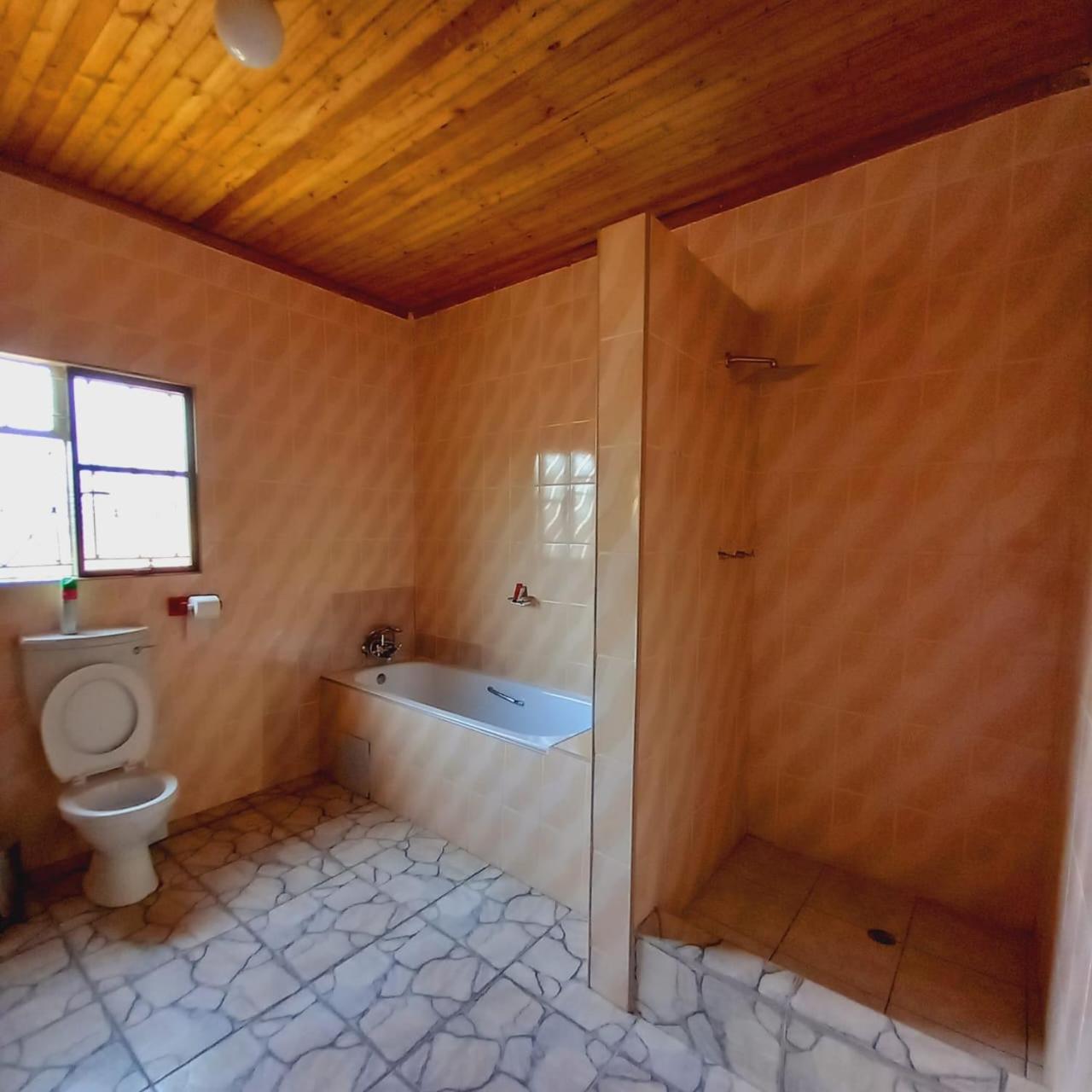 Small Twin Room photo 2