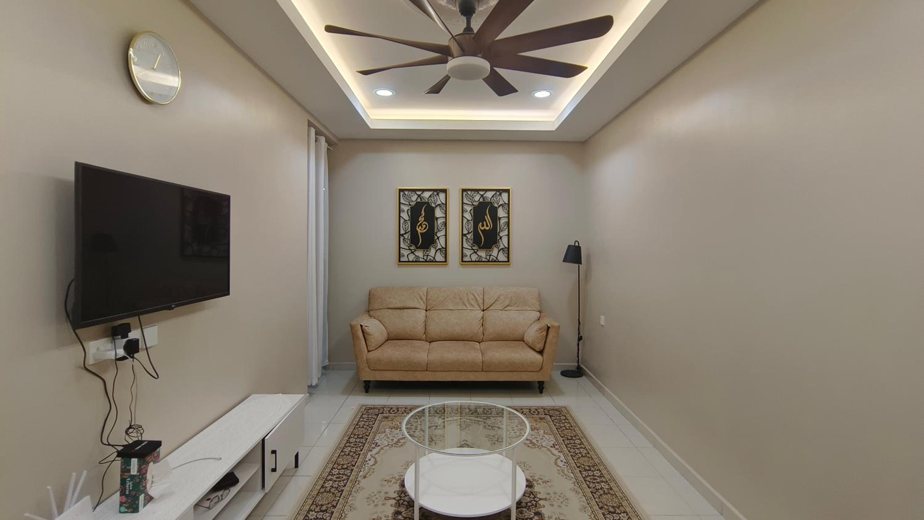 Three-Bedroom House photo 1
