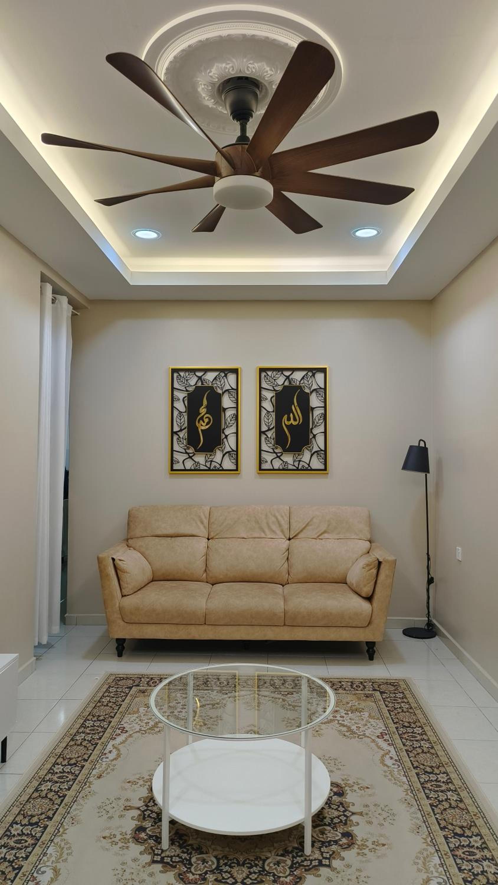 Three-Bedroom House photo 2