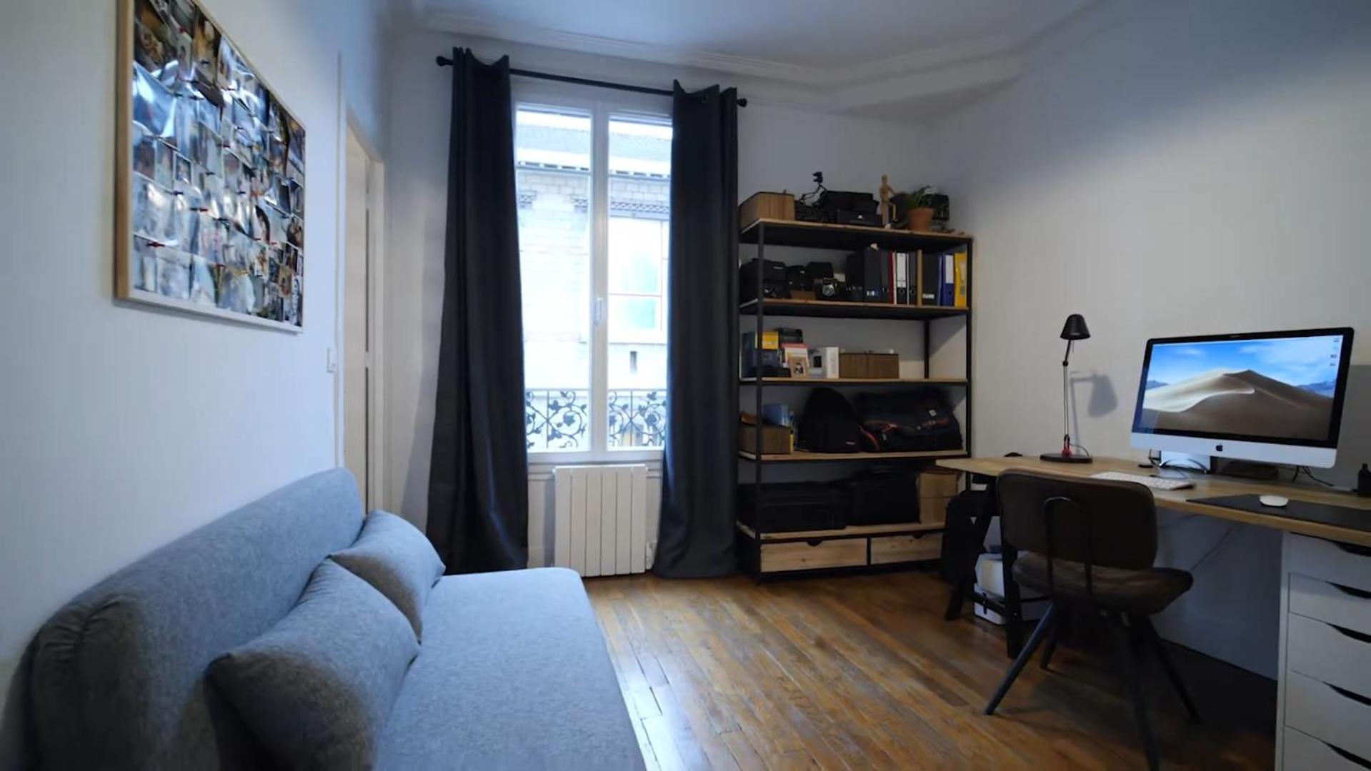 One-Bedroom Apartment photo 3