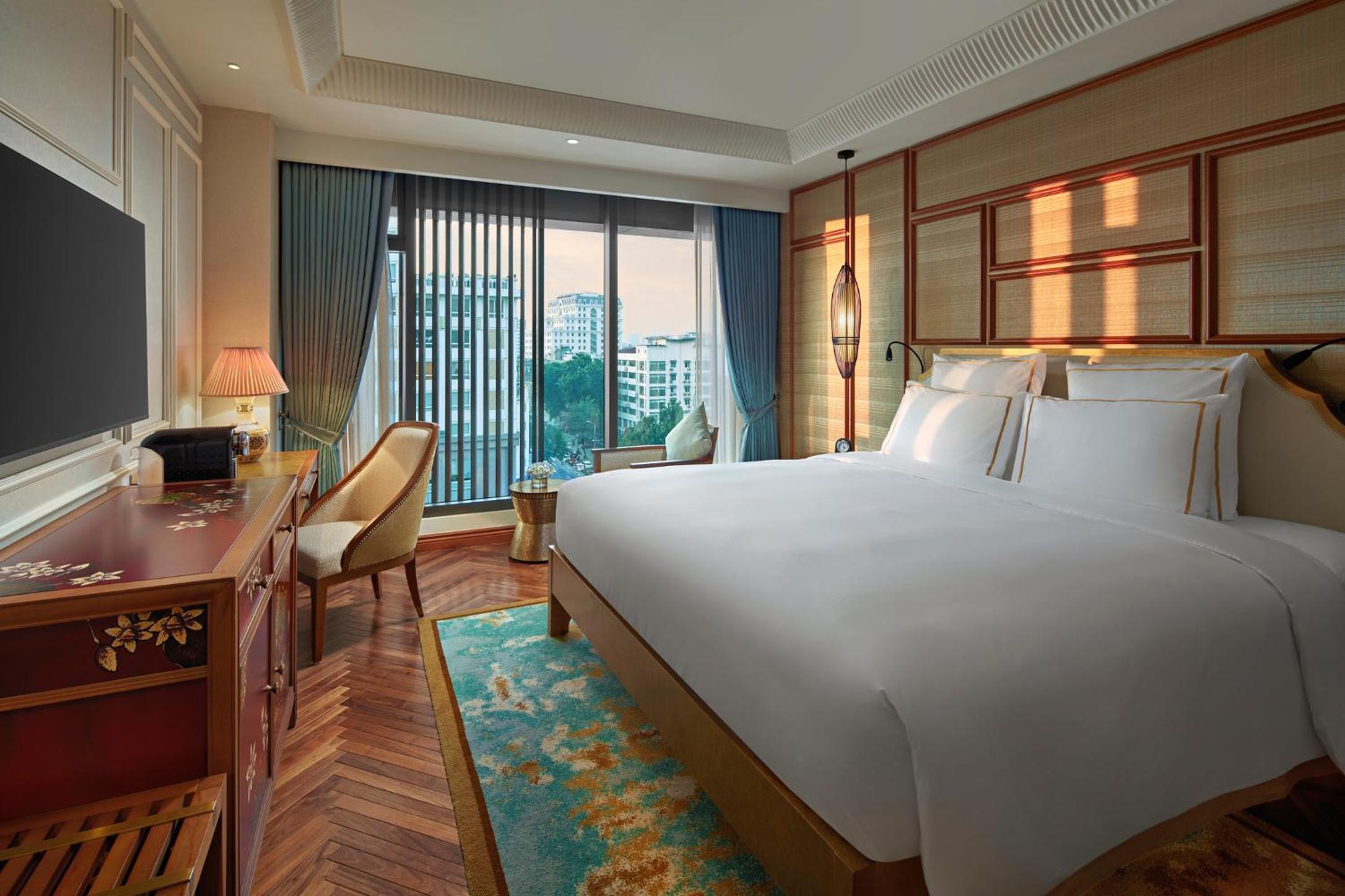 Deluxe King Room