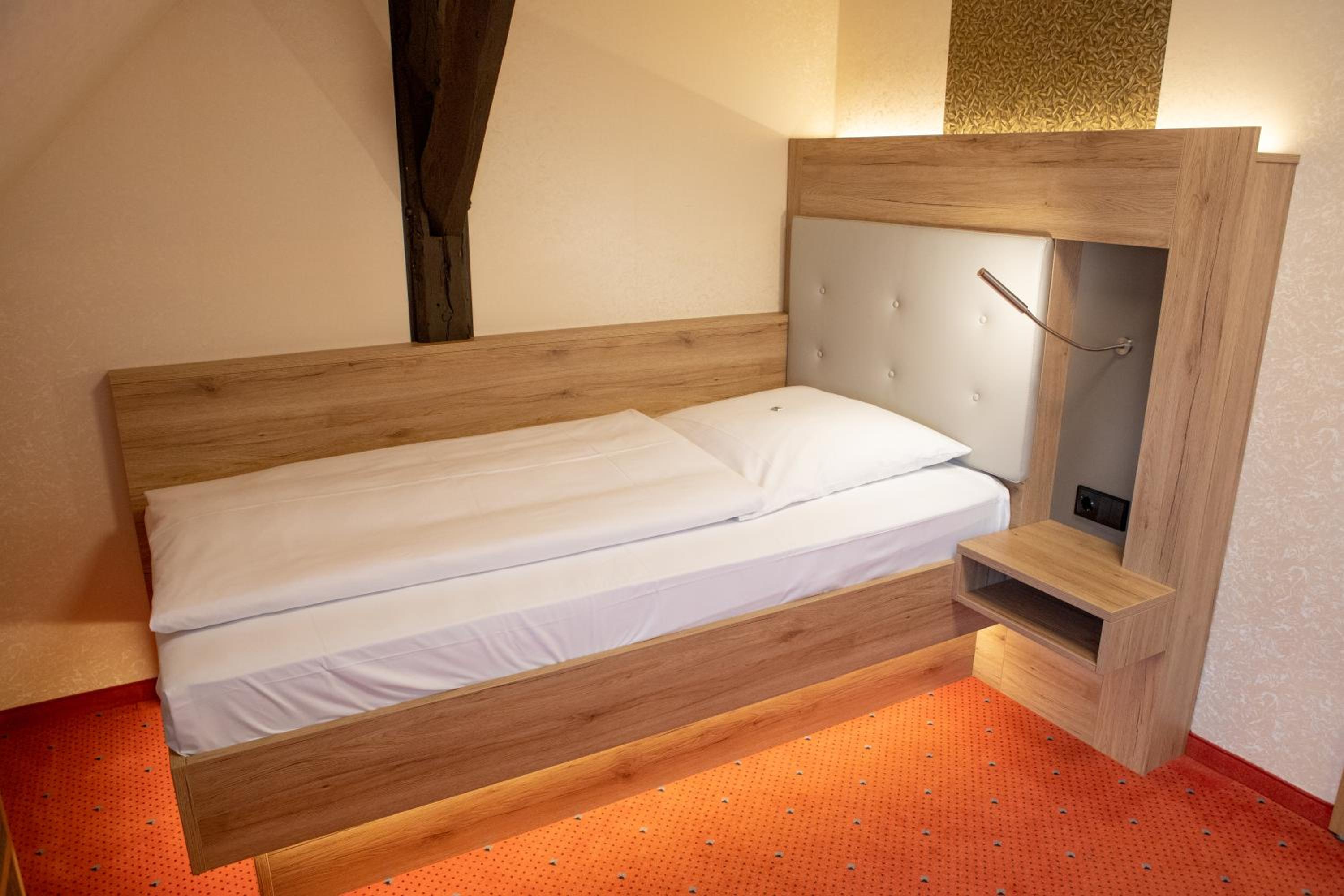 Single Room photo 2
