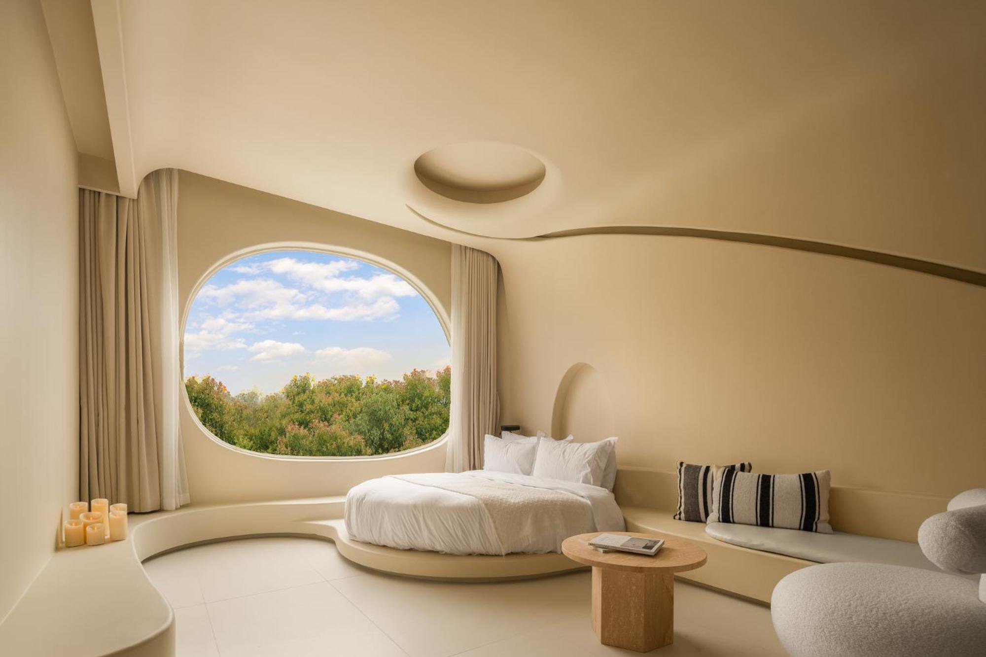 Mantle A -Garden View Round Bed Room photo 3