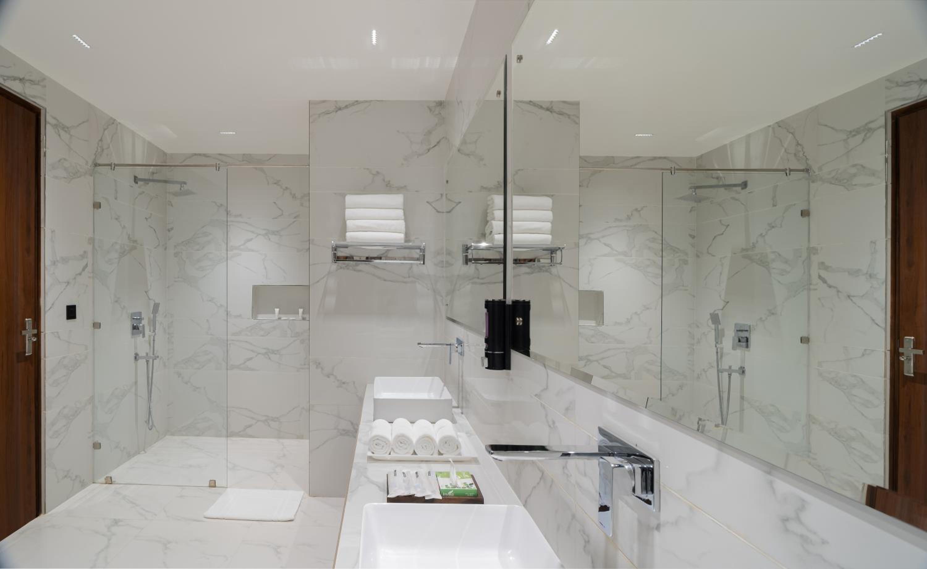 Executive Suite Jungle View photo 3