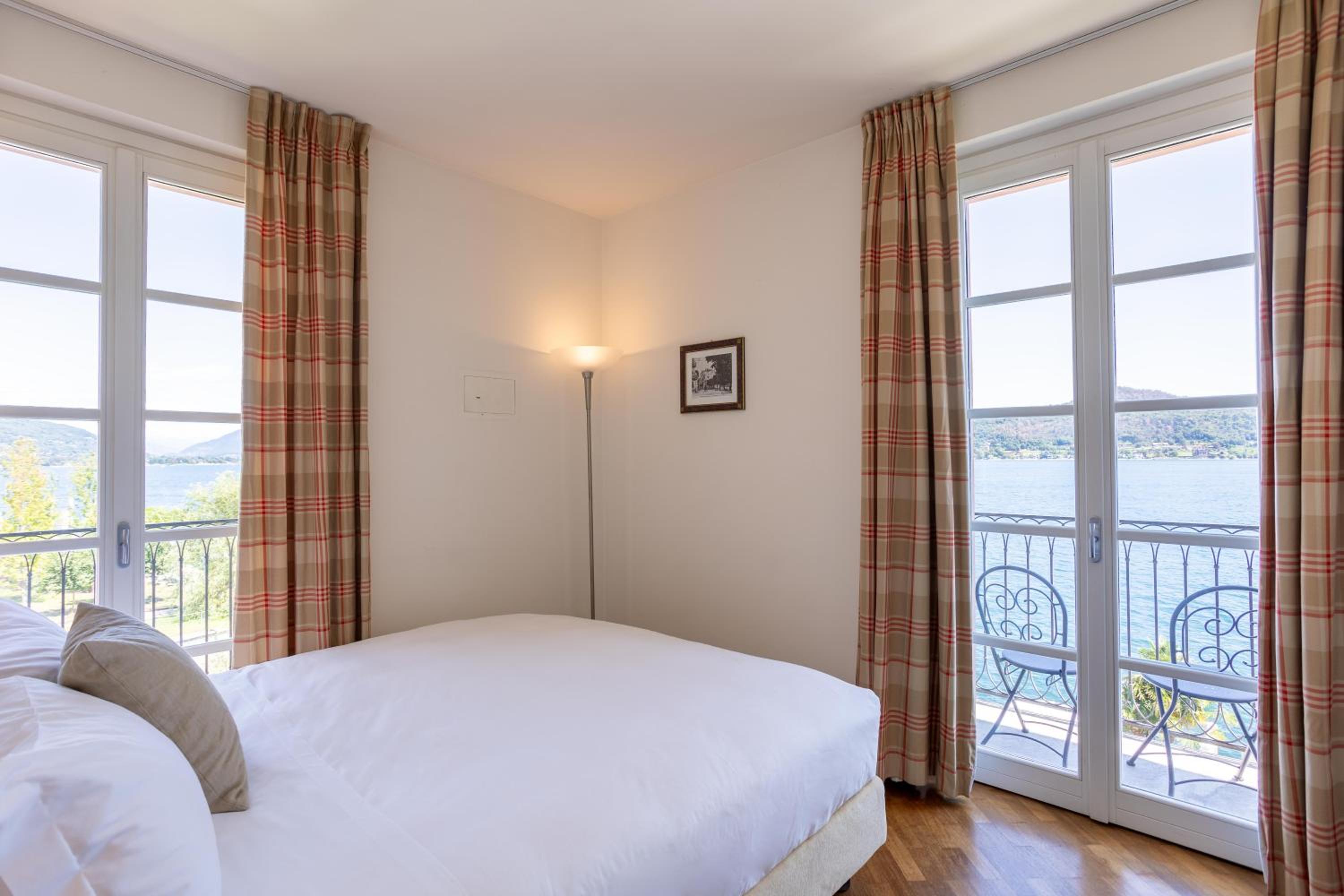 Two-Bedroom Apartment Superior with Lake View